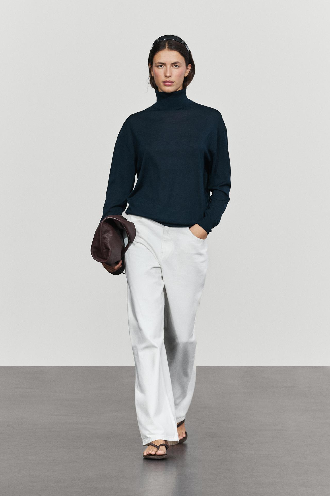 100% wool turtleneck knit sweater — BLUE