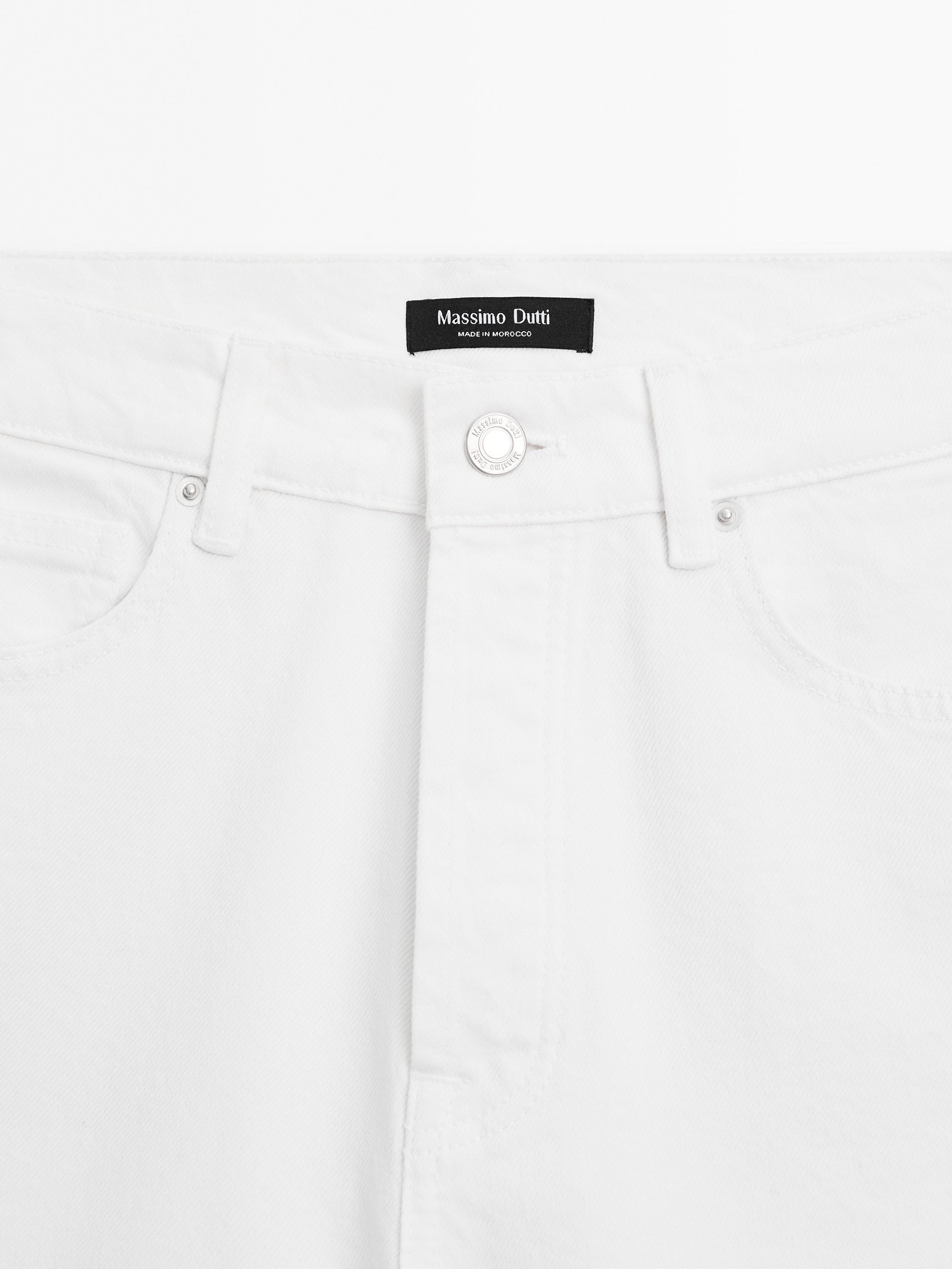 Straight mid-rise jeans
