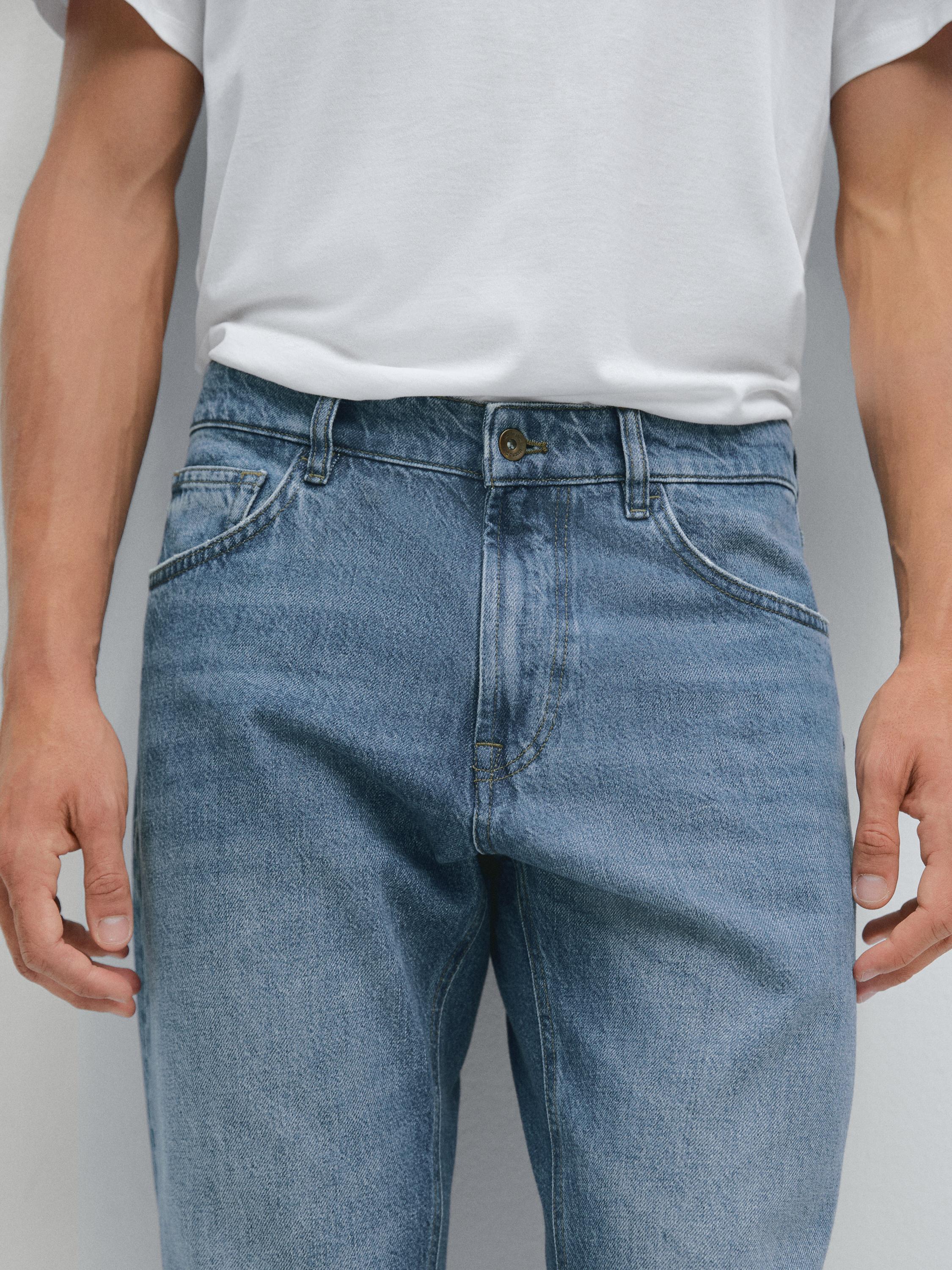 Tapered fit jeans