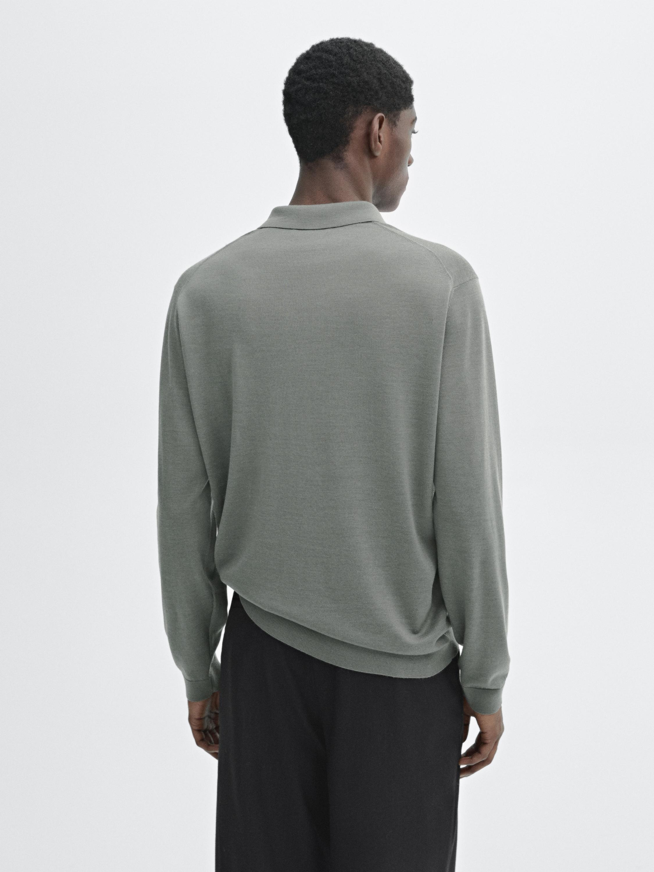 100% merino wool knit sweater with polo collar