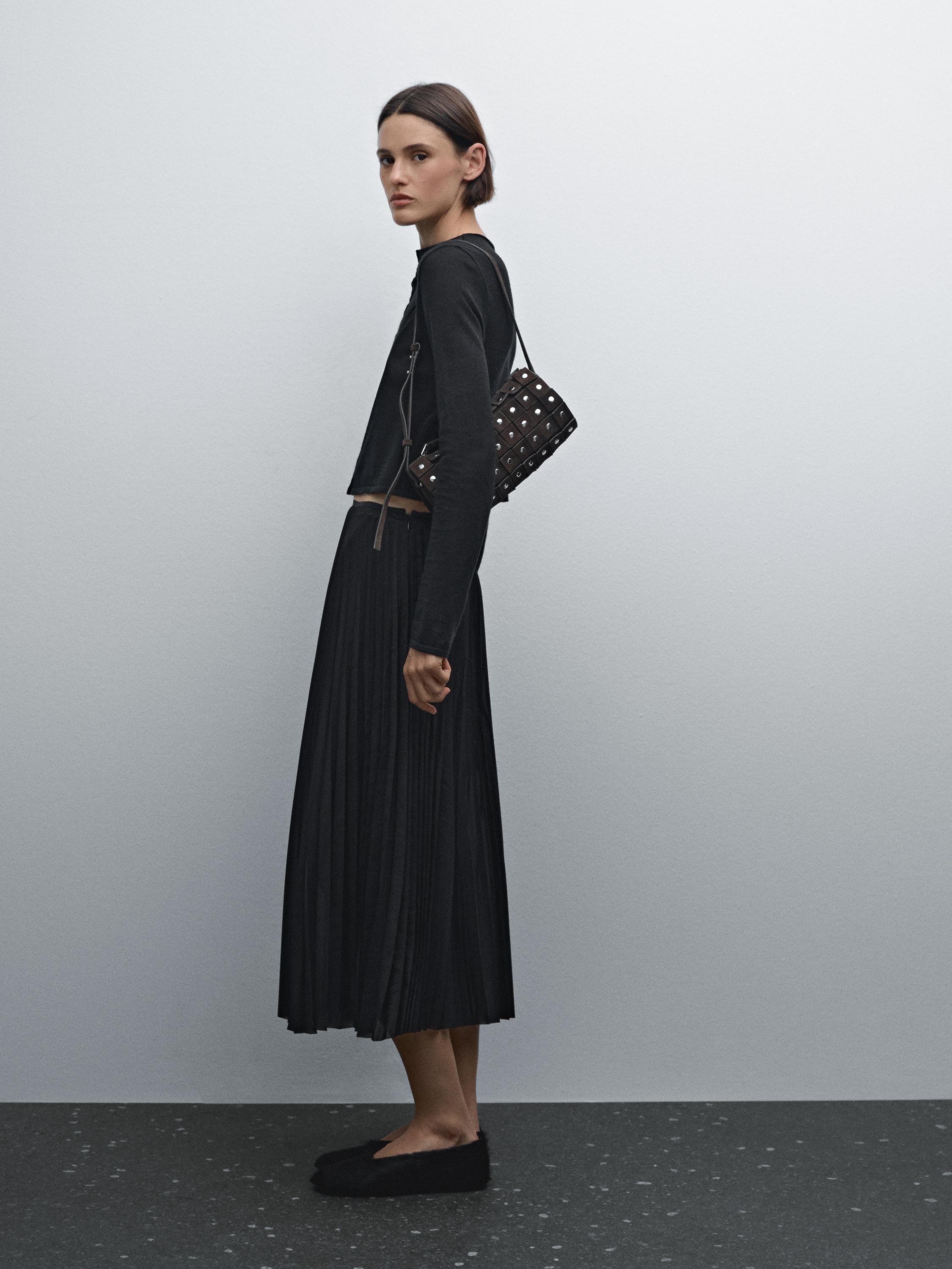 Plisovaná midi sukně se sklady