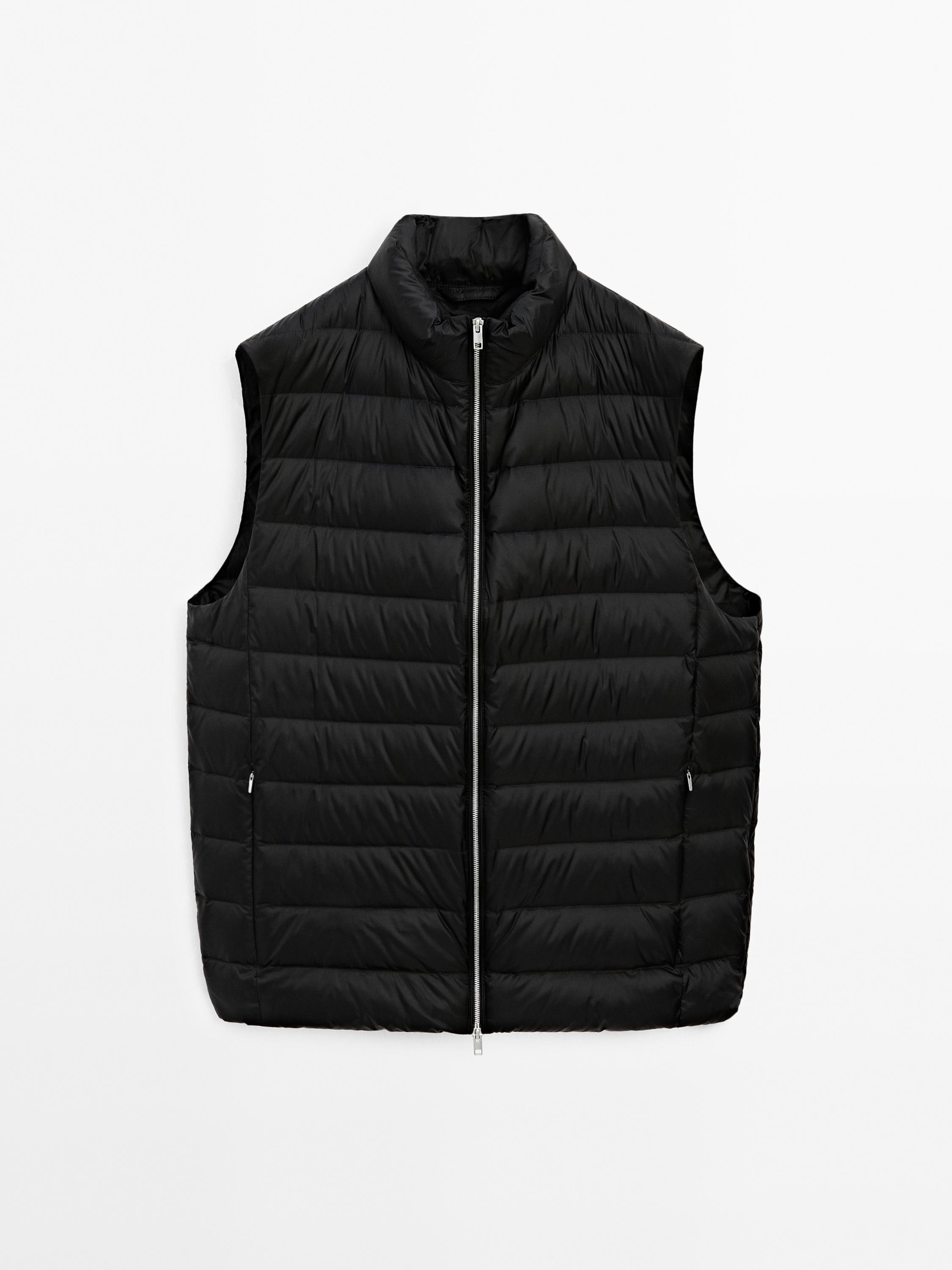 Lightweight quilted down folding gilet