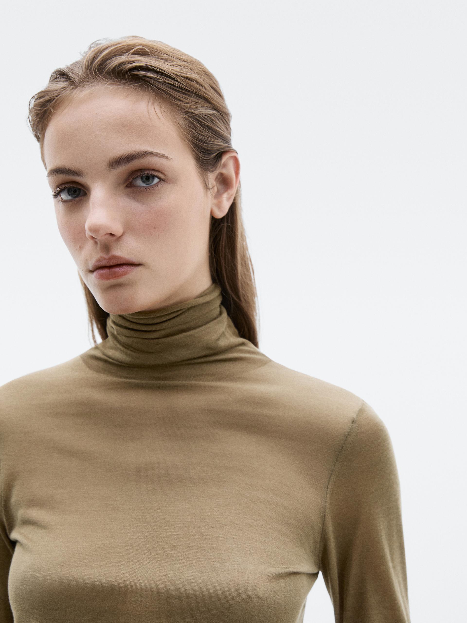 Camisola De Malha Extrafina Com Gola Alta 100% De Seda - Edição Limitada - Bege - M - Massimo Dutti - Mulher