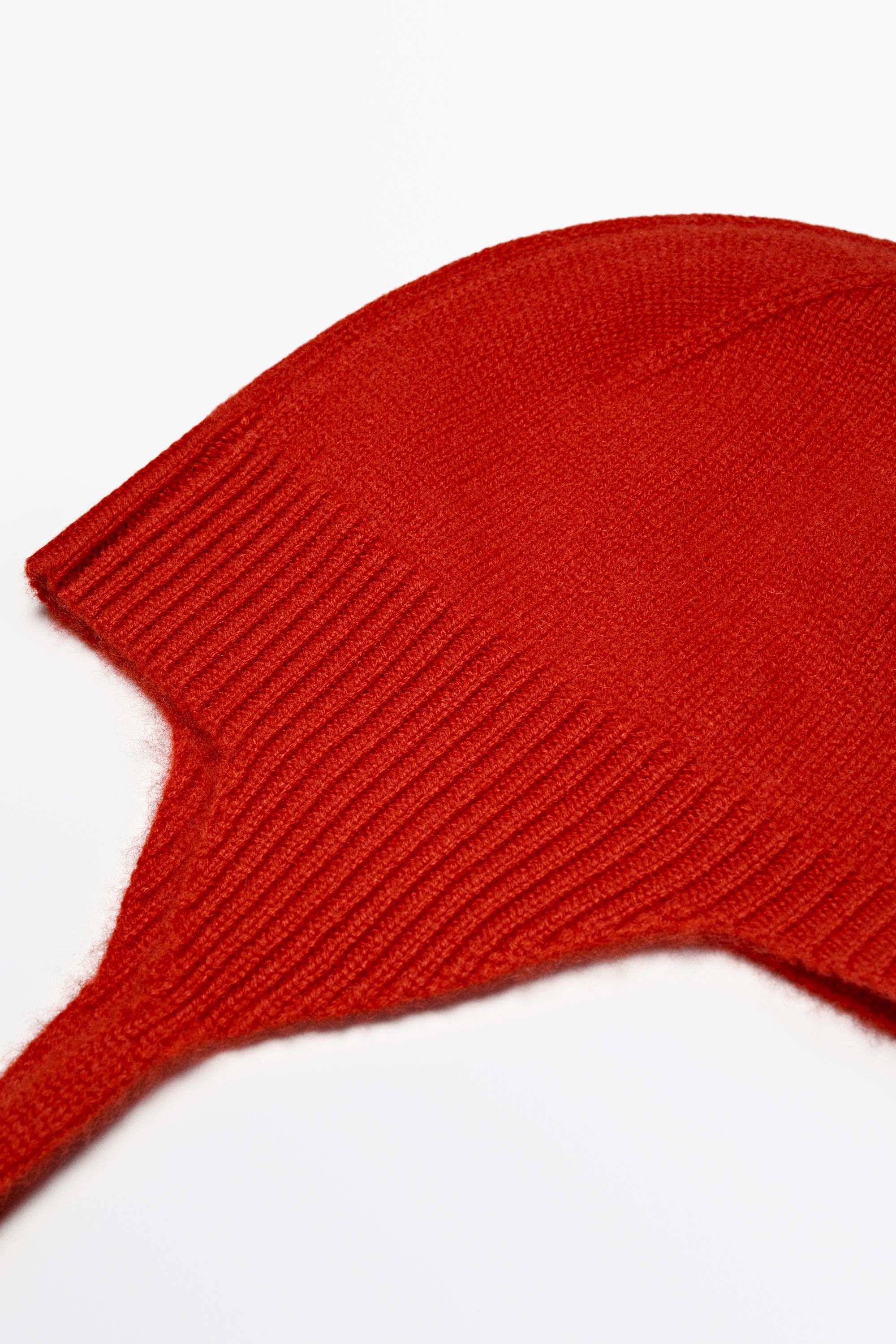 100% cashmere tie-detail beanie — RED