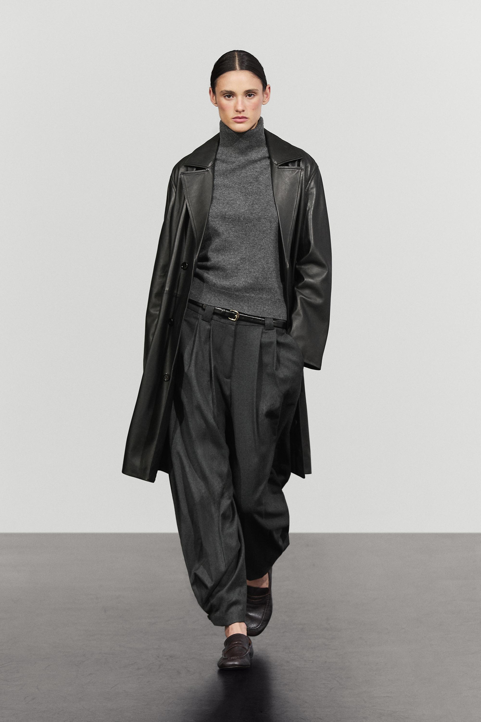Flanellhose mit Bundfalten und Saumdetail