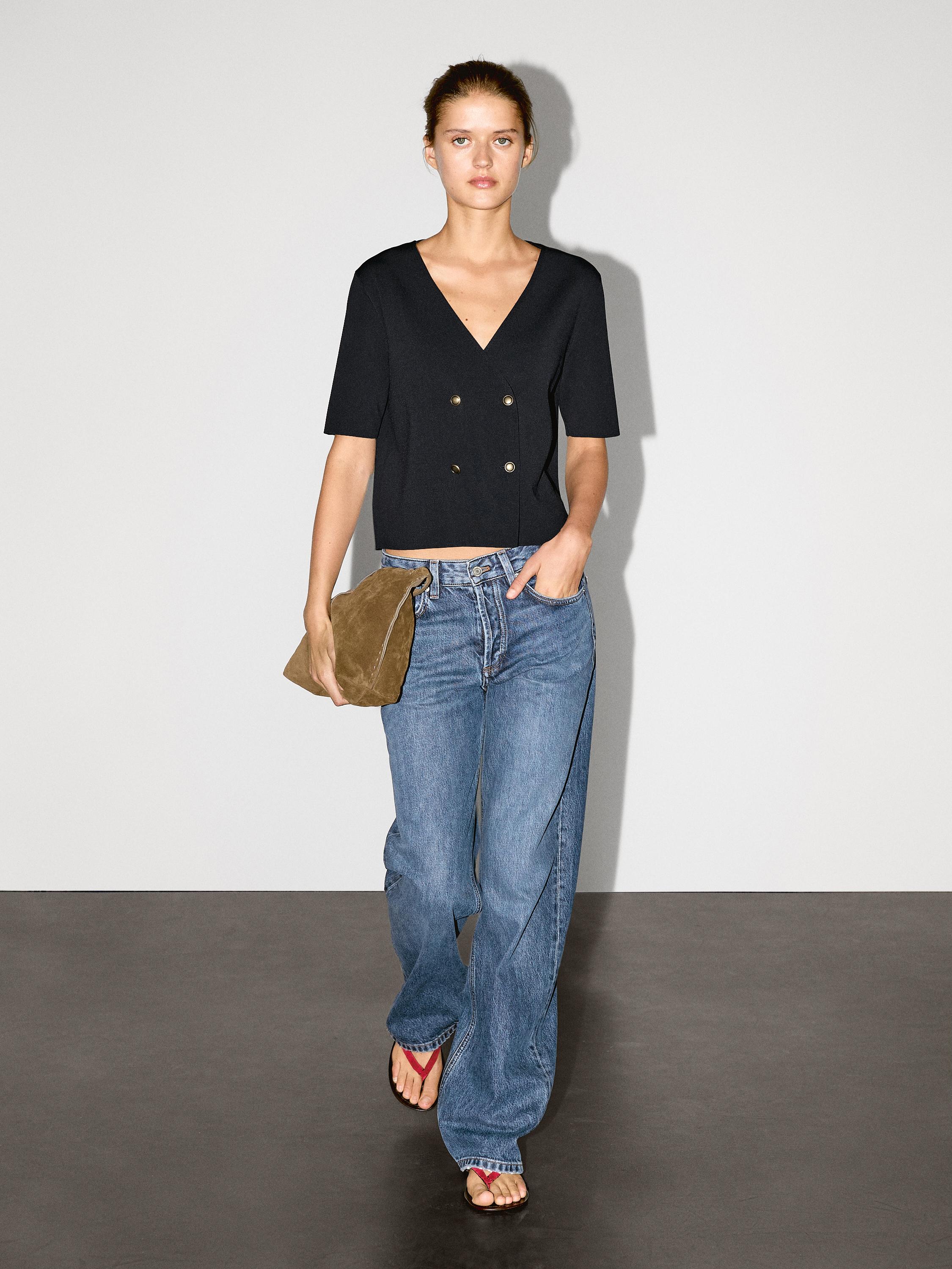 קרדיגן עם מחשוף V ושרוולים קצרים