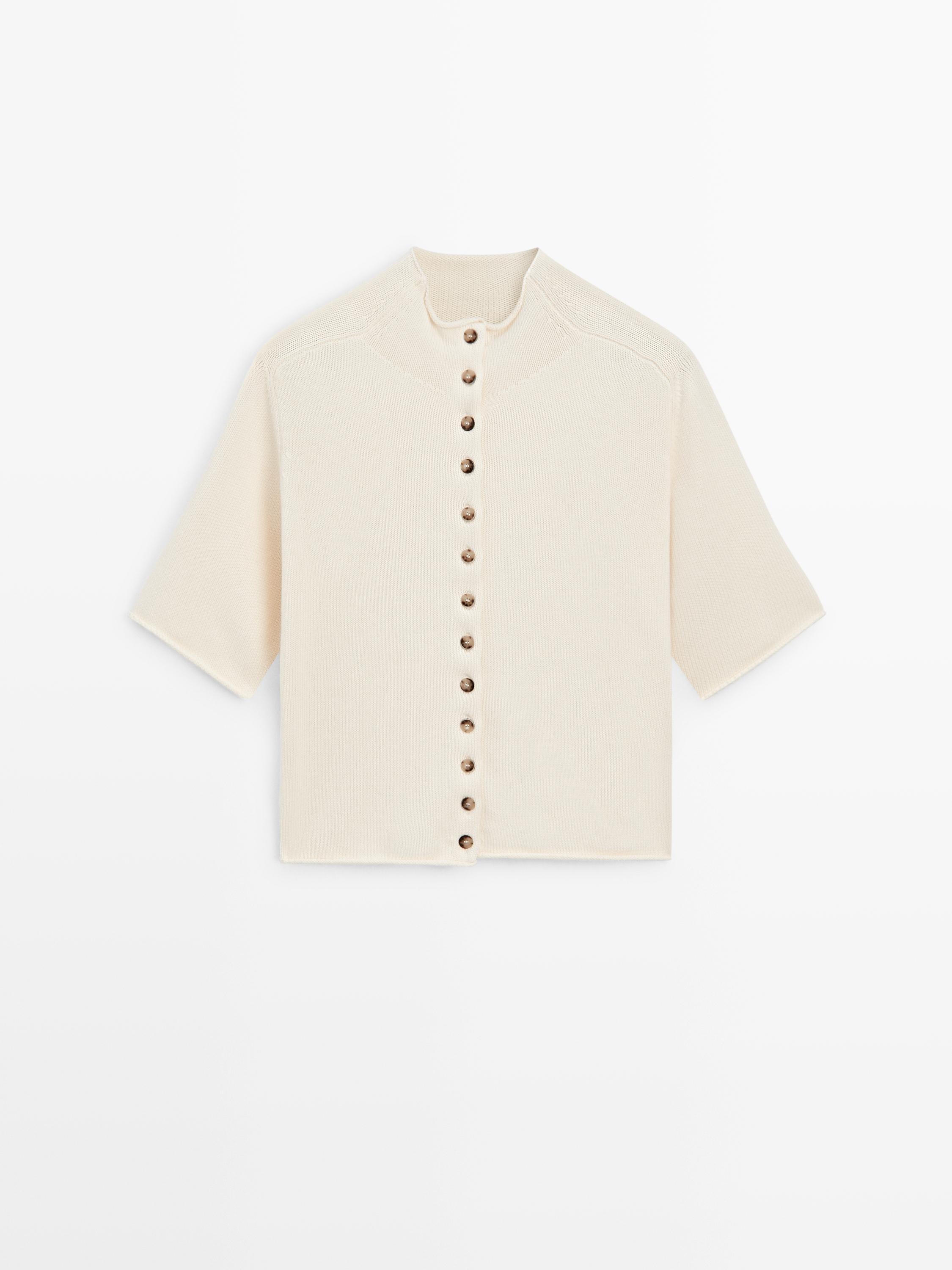 Elbow-length short sleeve knit cardigan