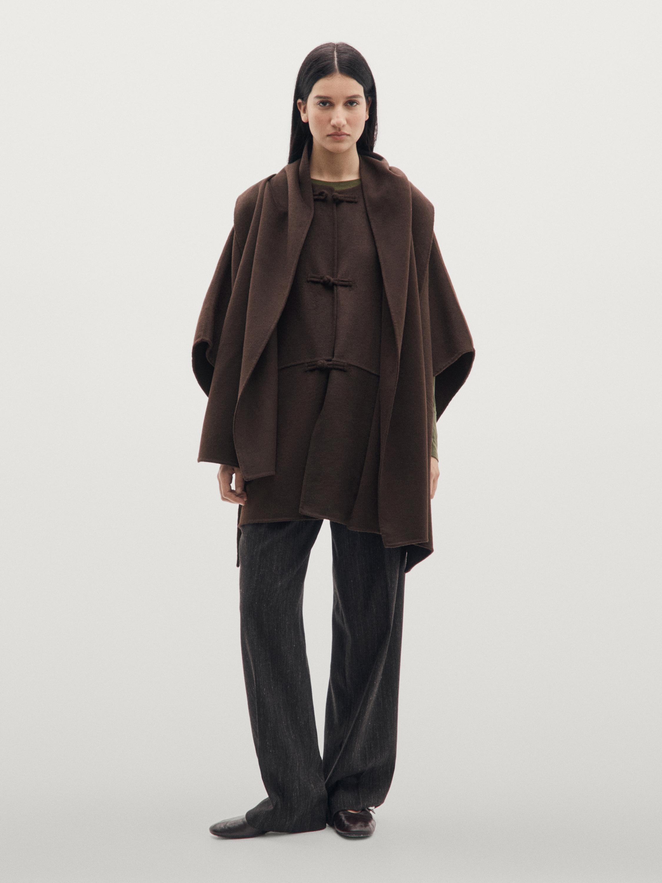 كاب بوشاح وأزرار