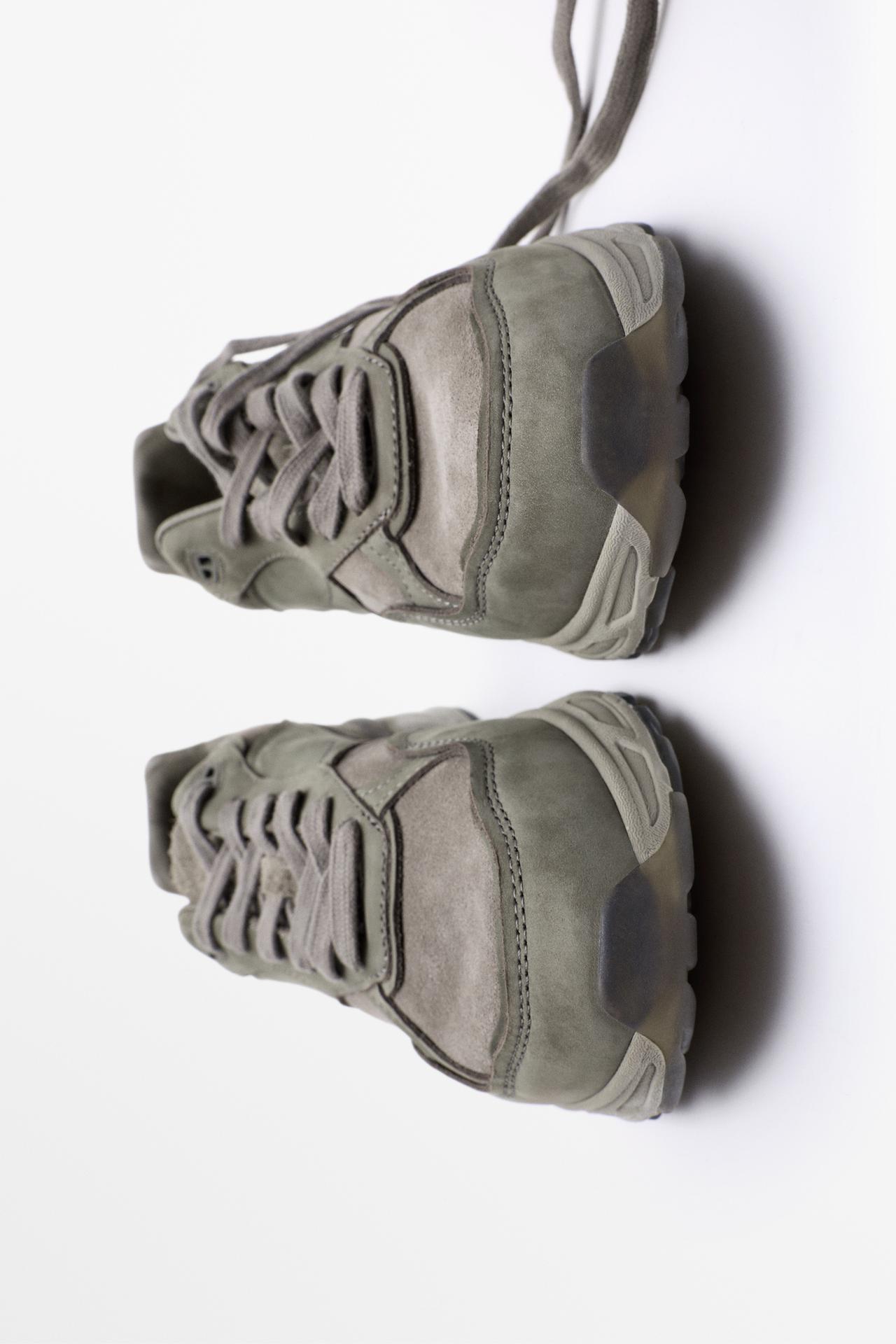 Mixed leather panel sneaker — GREY