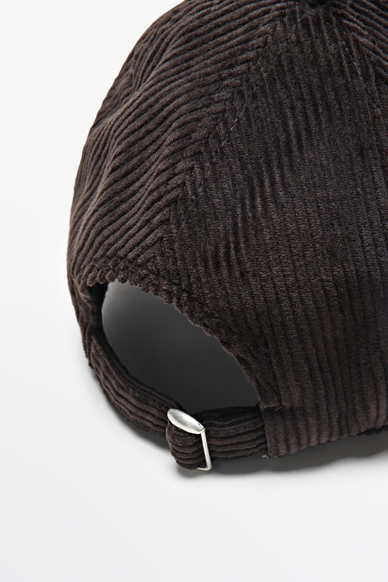 Corduroy cap — BROWN