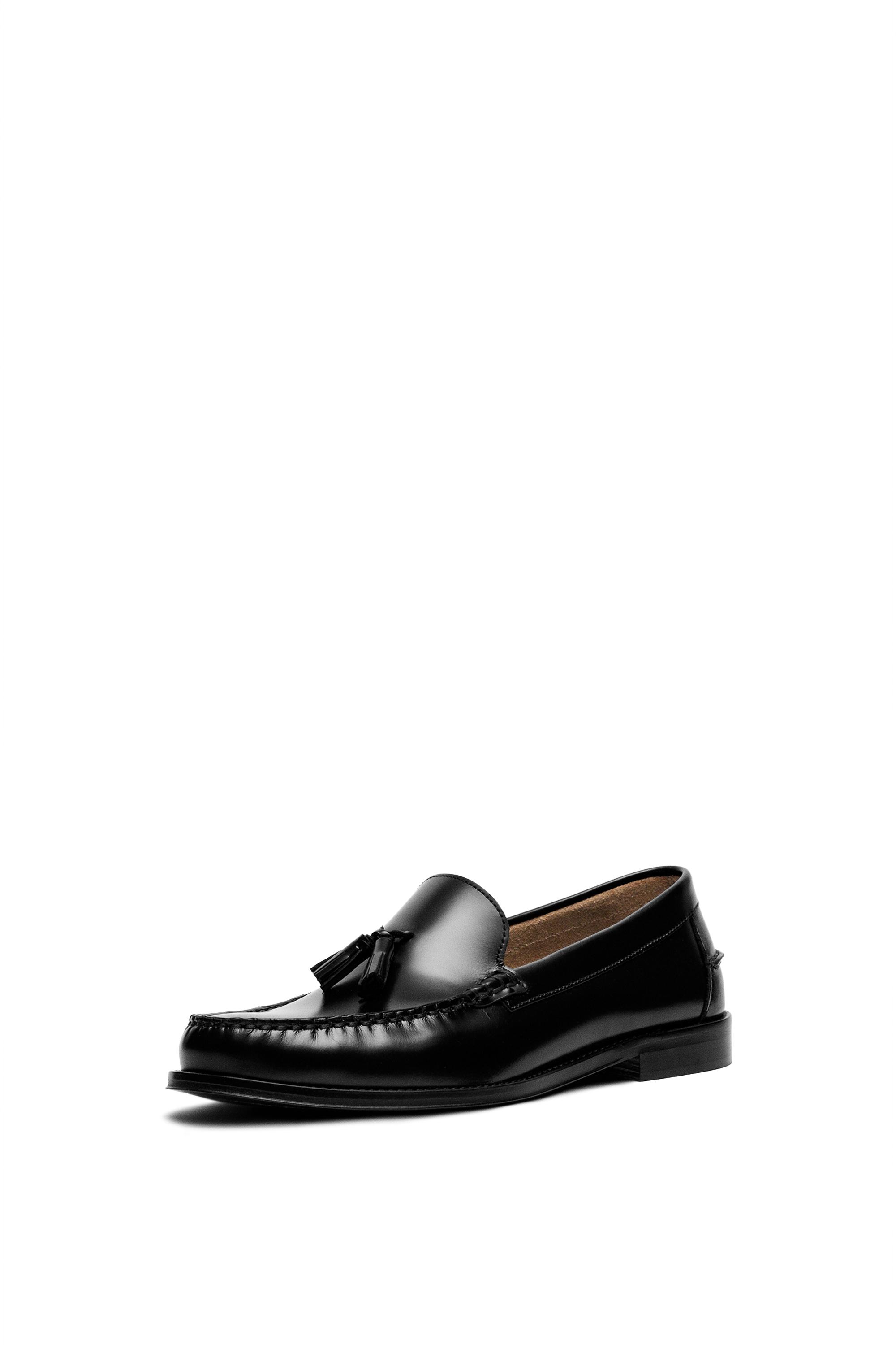 Leather tassel loafer — BLACK
