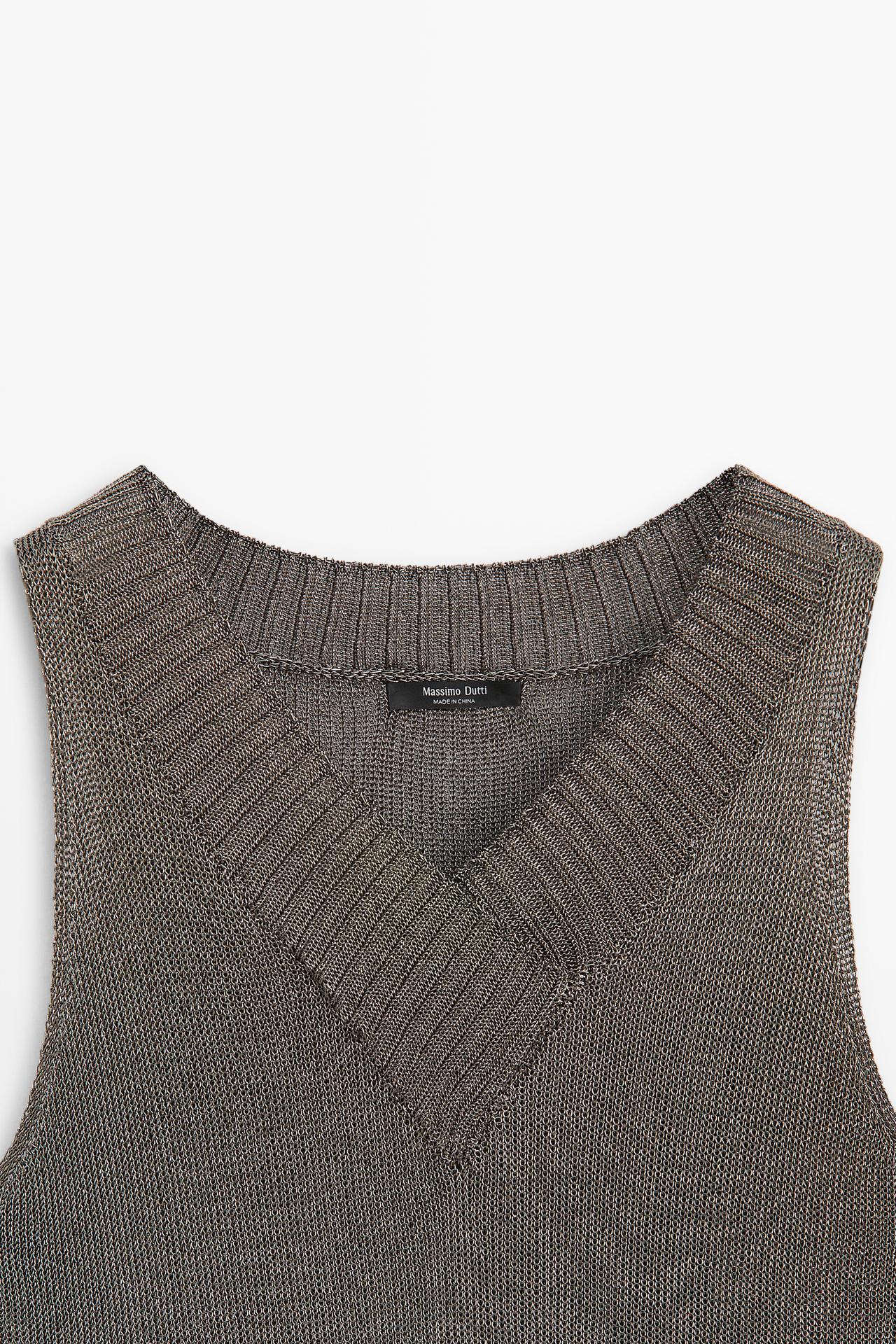 Metallic knit V-neck vest — SILVER
