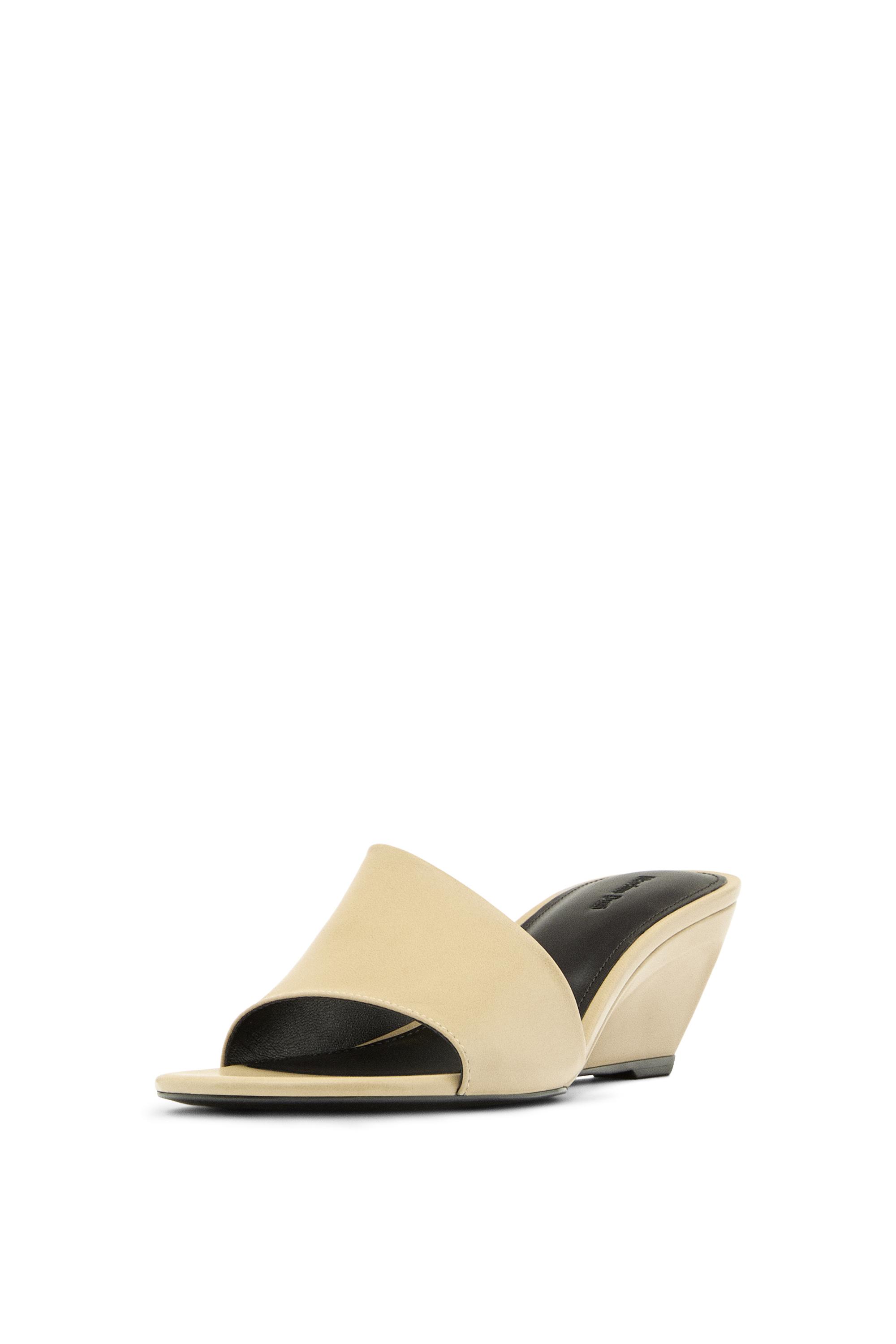 Soft leather wedge heel sandals — BEIGE