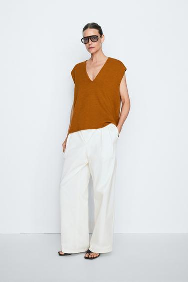 100% Cotton V-Neck Vest - STUDIO — Washed 1