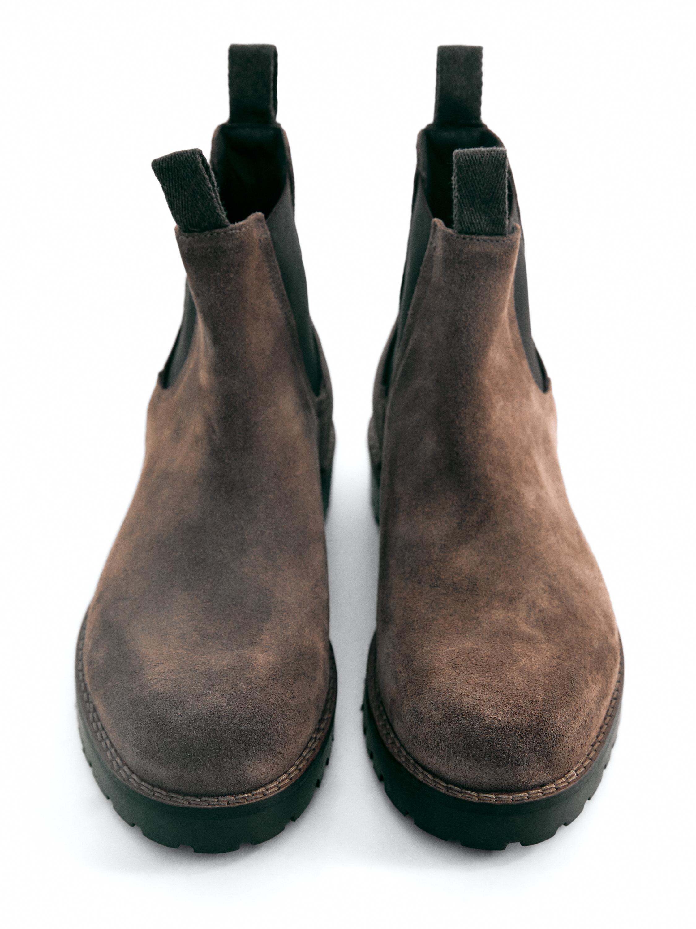 Leather Chelsea boots — MINK
