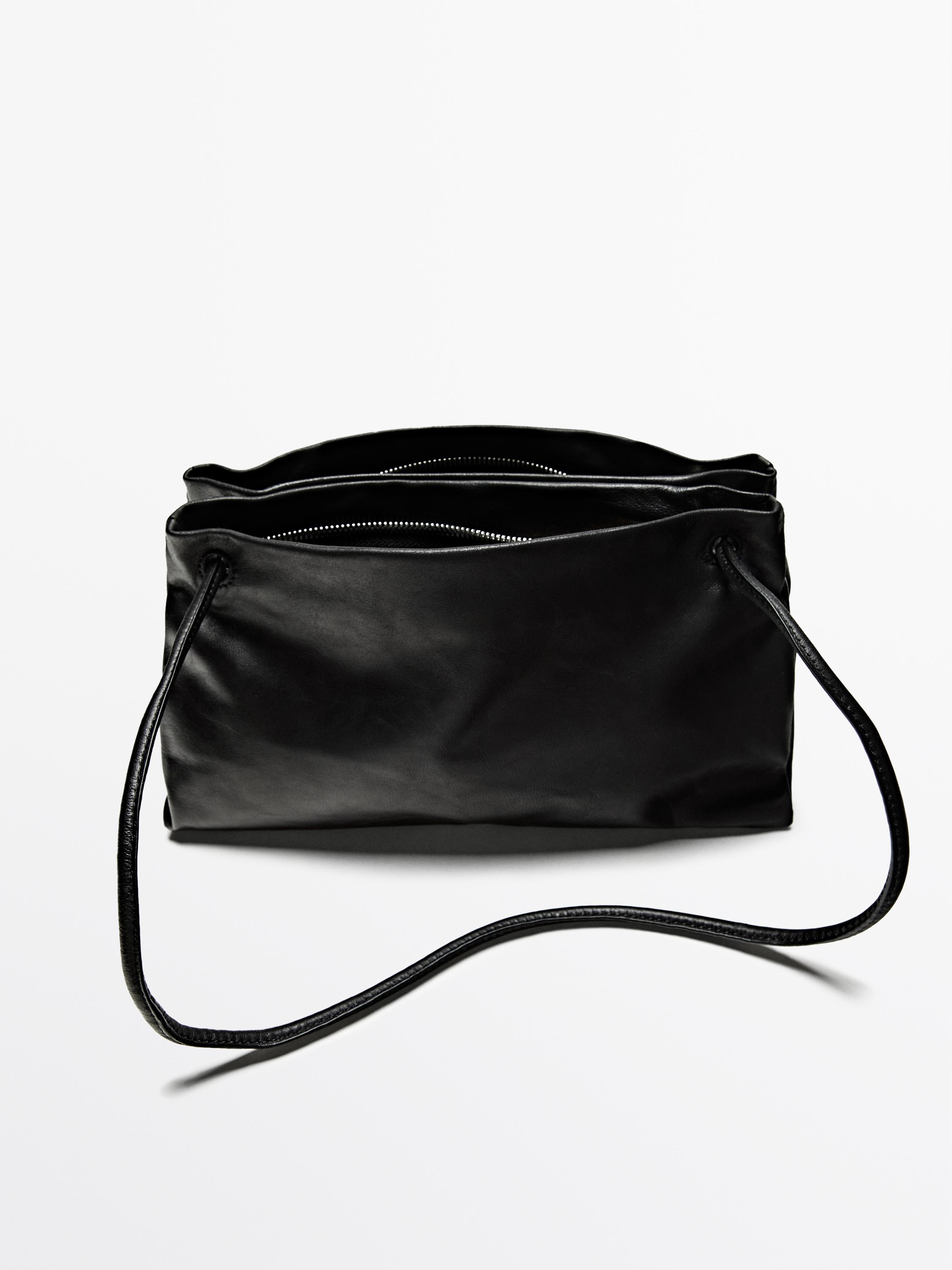 Small nappa leather bag with compartments