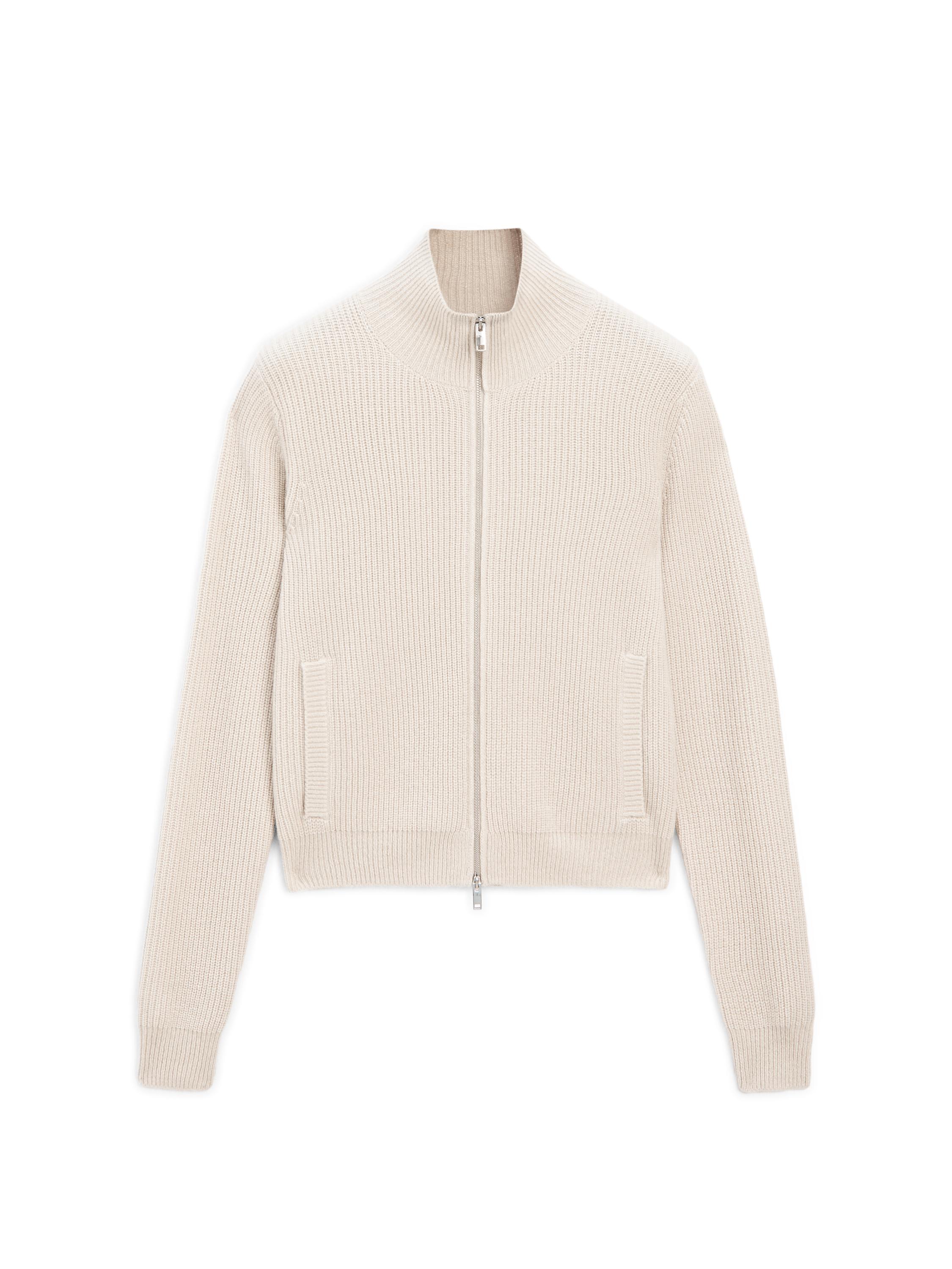 05649565710-t.jpg?ts=1759852260742 05649565710-t.jpg?ts=1759852260742