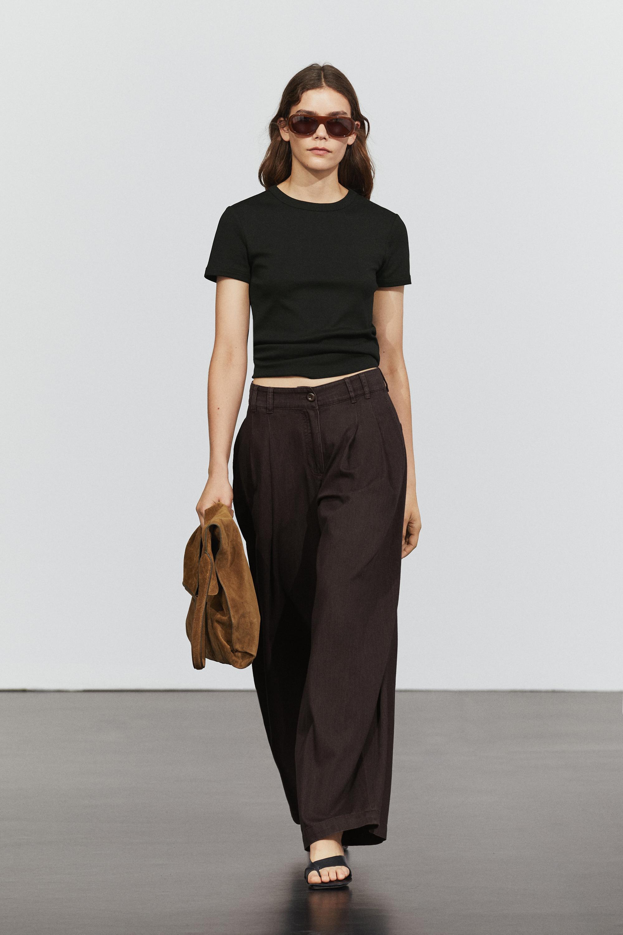 Pleated barrel fit jeans