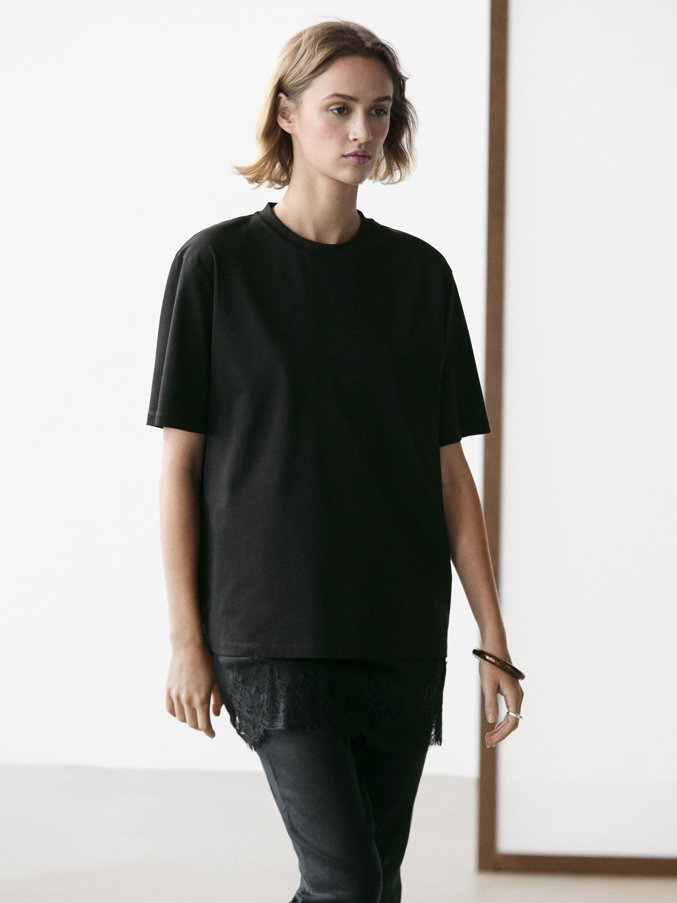 Short sleeve T-shirt with lace detail — BLACK
