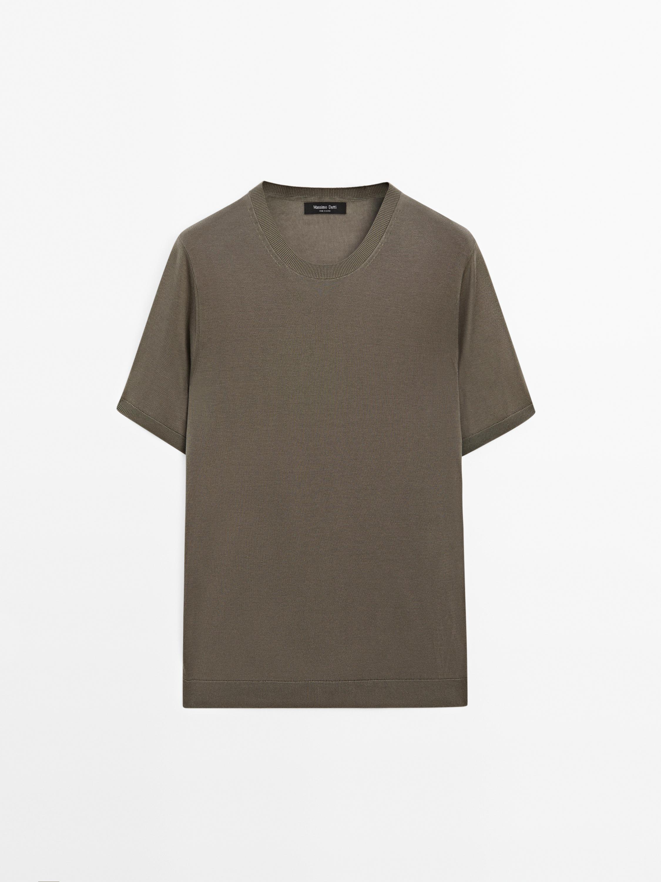 Short sleeve fine knit jumper