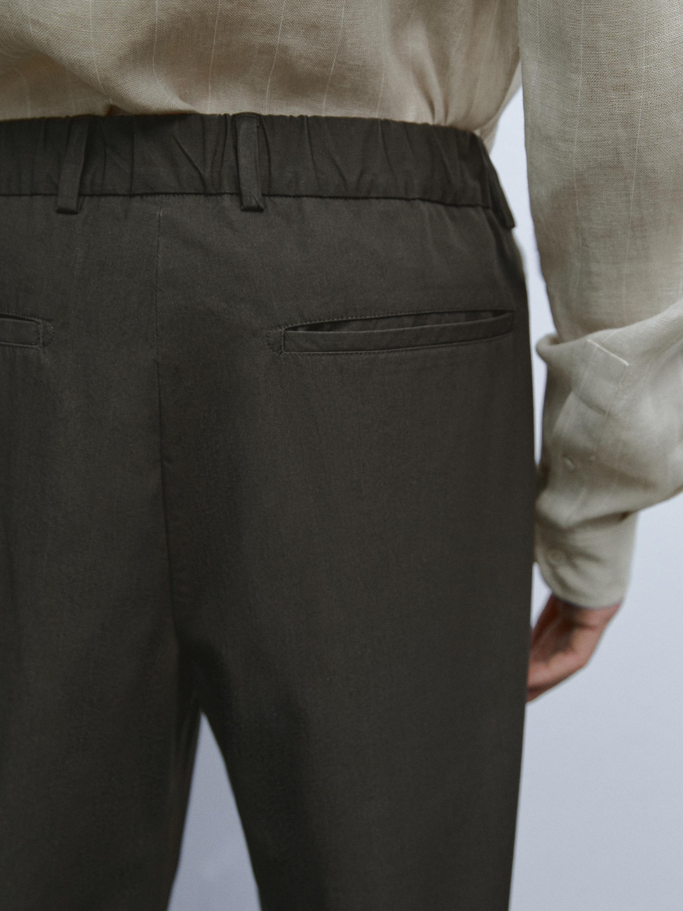 Semi-jogger fit trousers