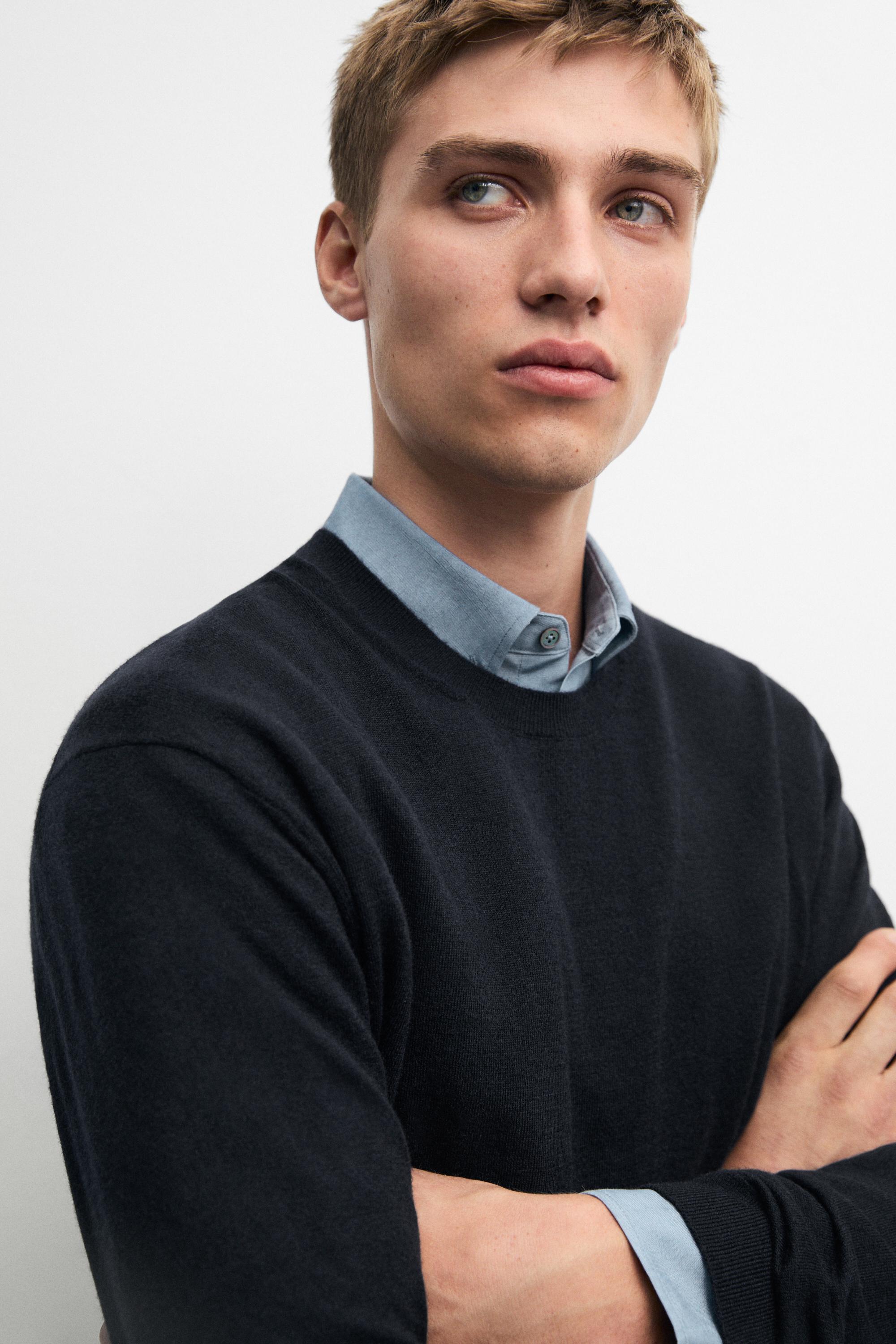 Knit 100% cashmere round neck sweater — NAVY BLUE