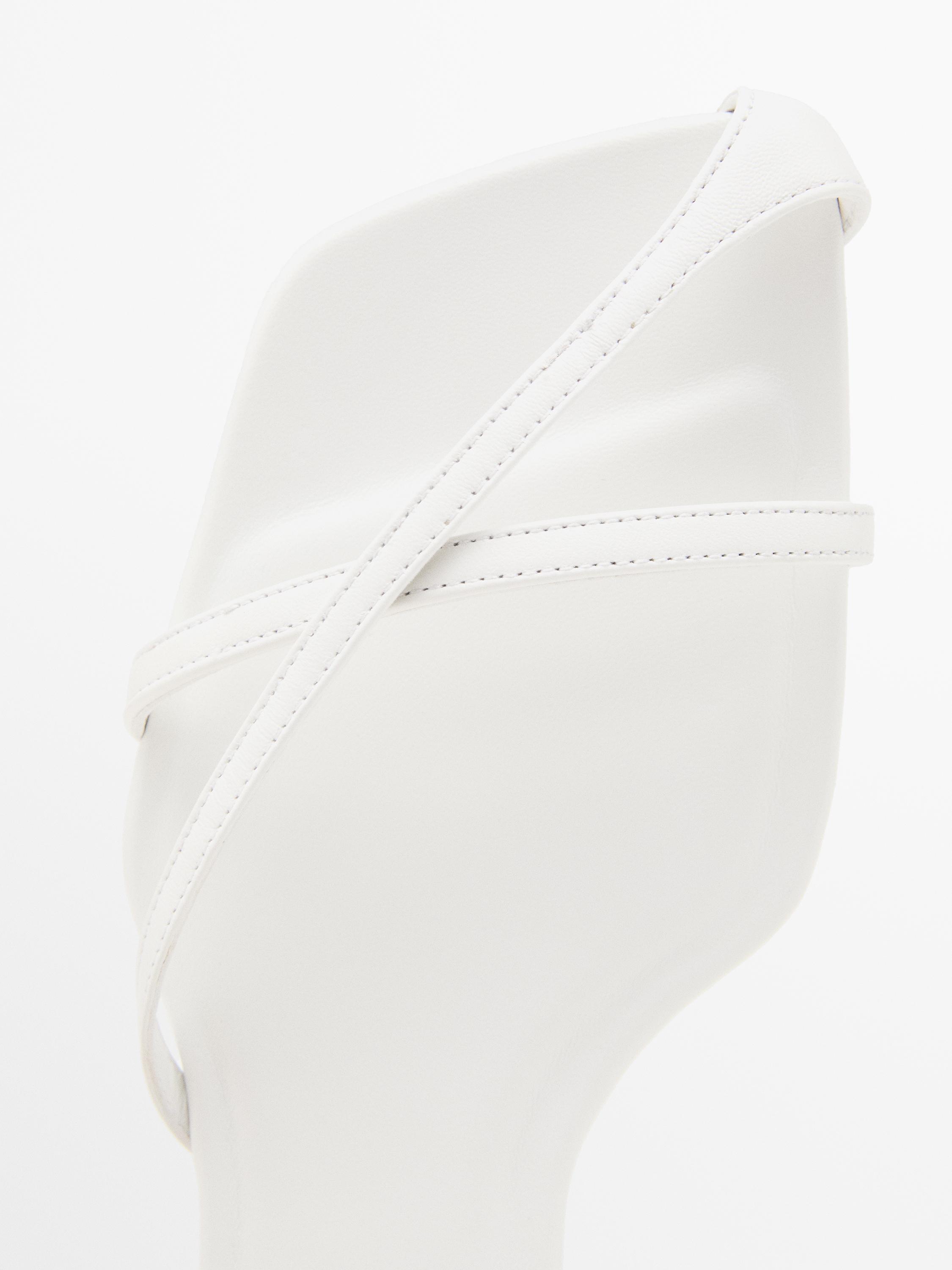 Sandalia plana tiras - Limited Edition