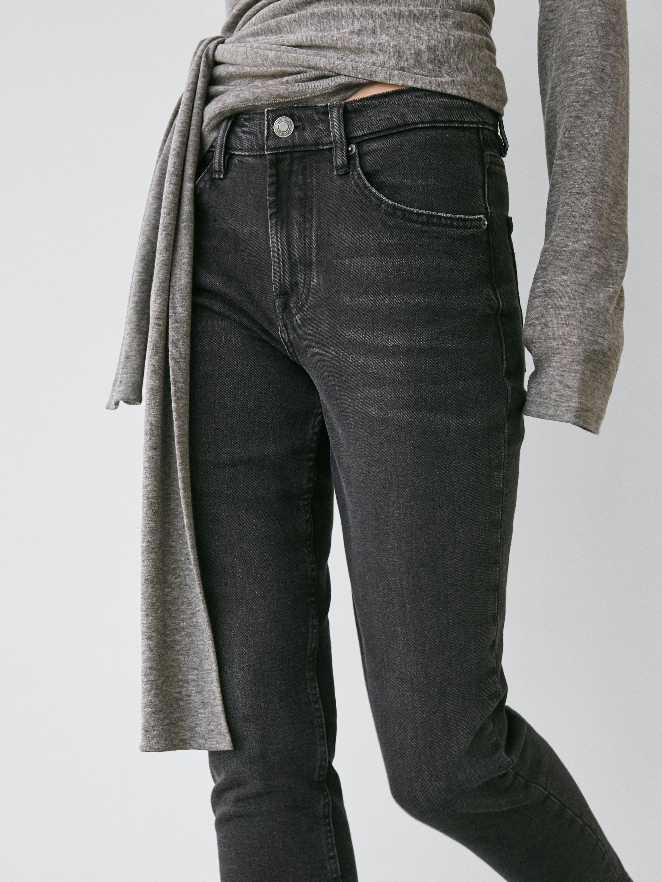 Mid-rise cropped slim fit jeans — BLACK