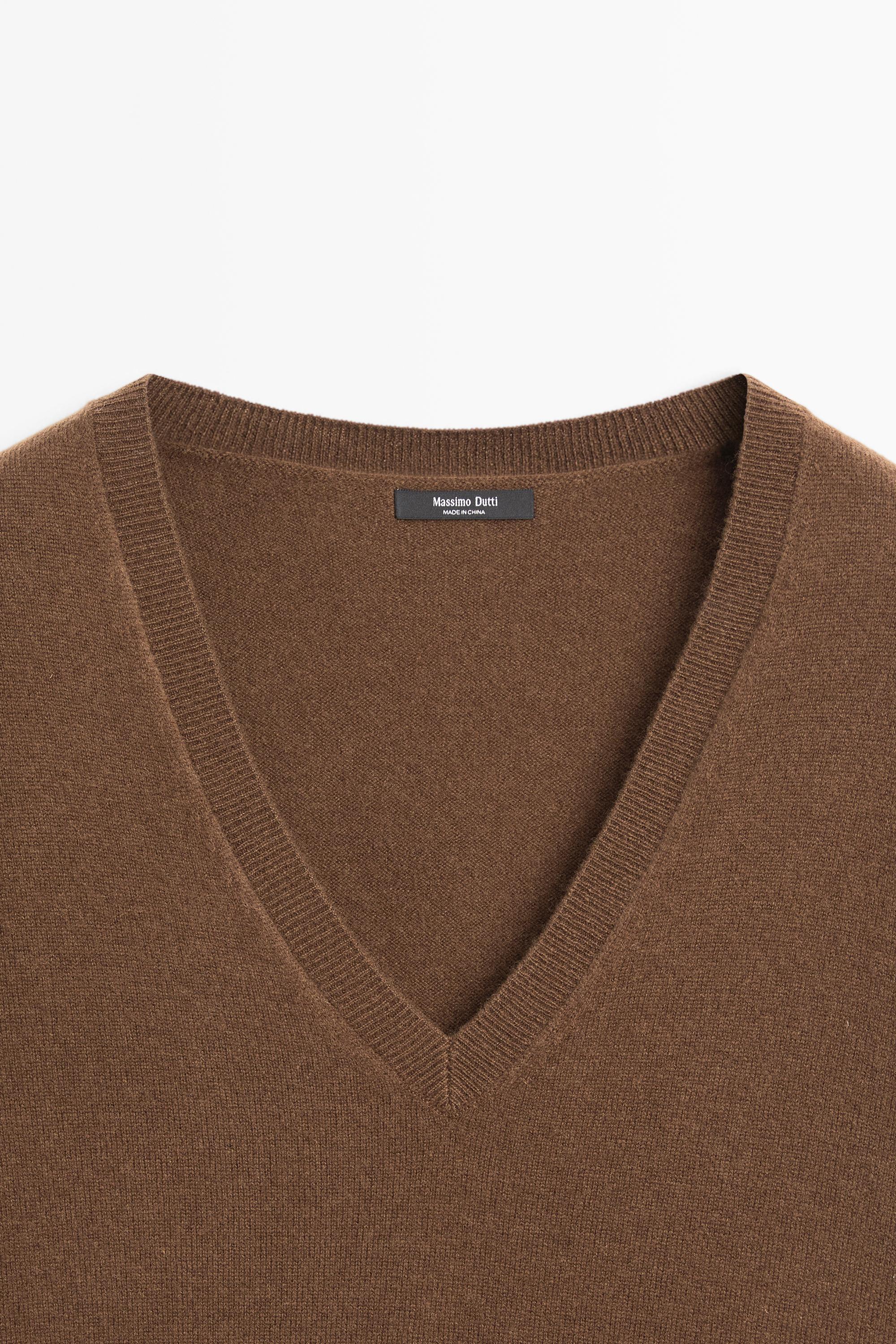 Wool blend V-neck knit sweater — TOFFEE