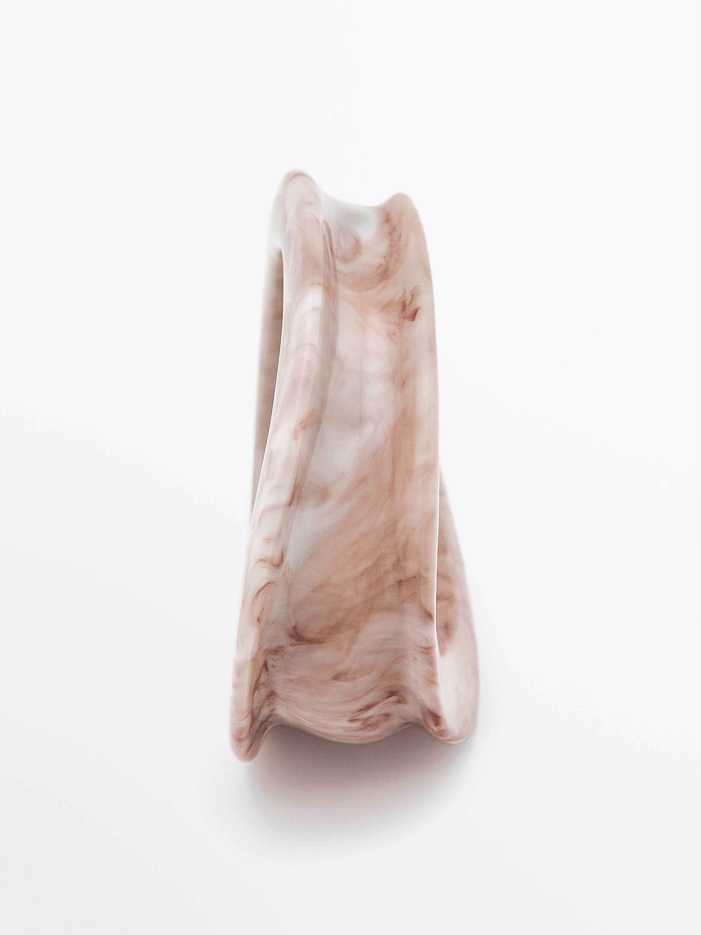 Marble-effect resin bracelet