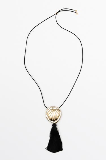 Shell pendant necklace with tassel — GOLDEN 1