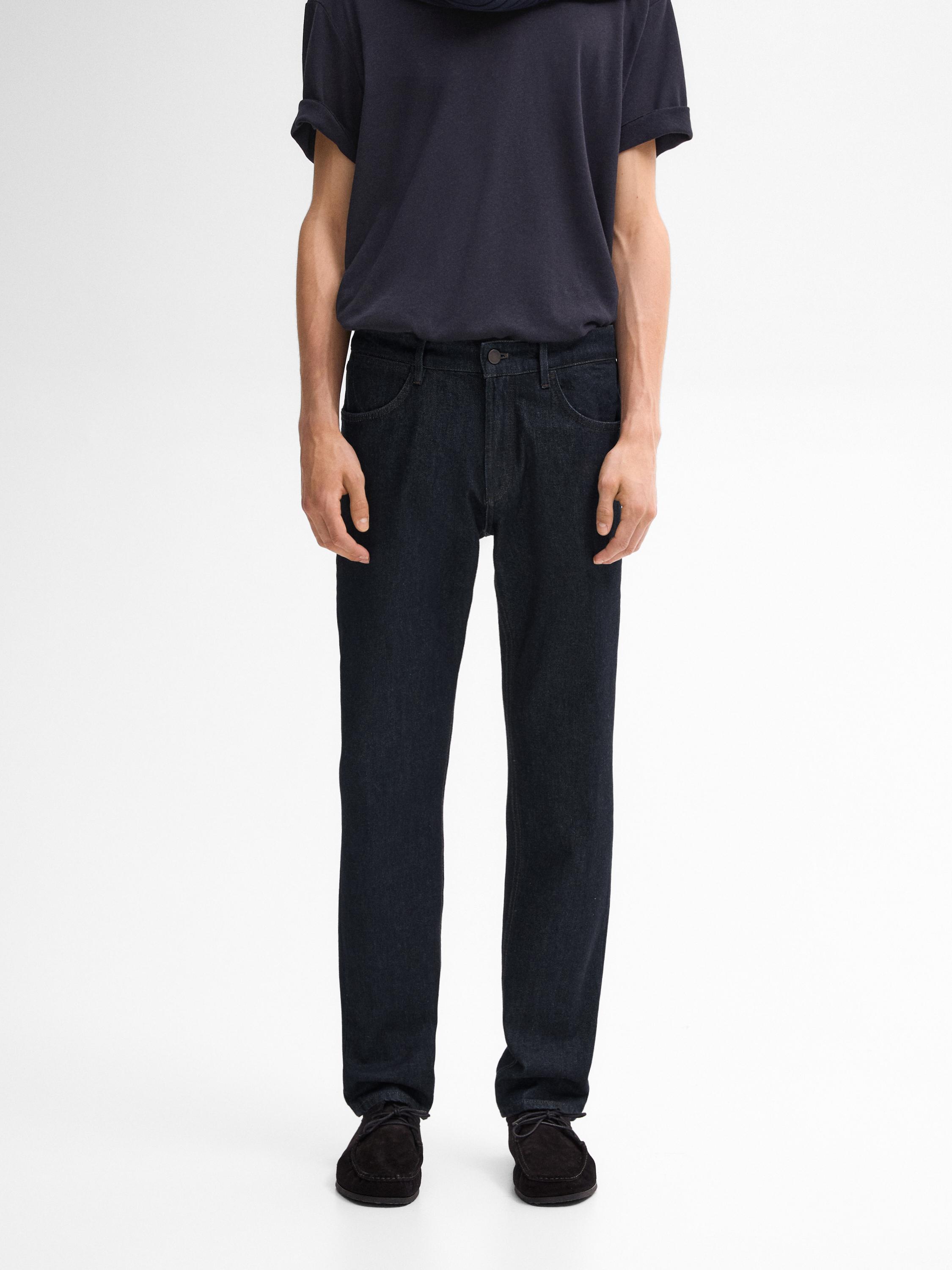 Tapered-fit jeans i skyllevask