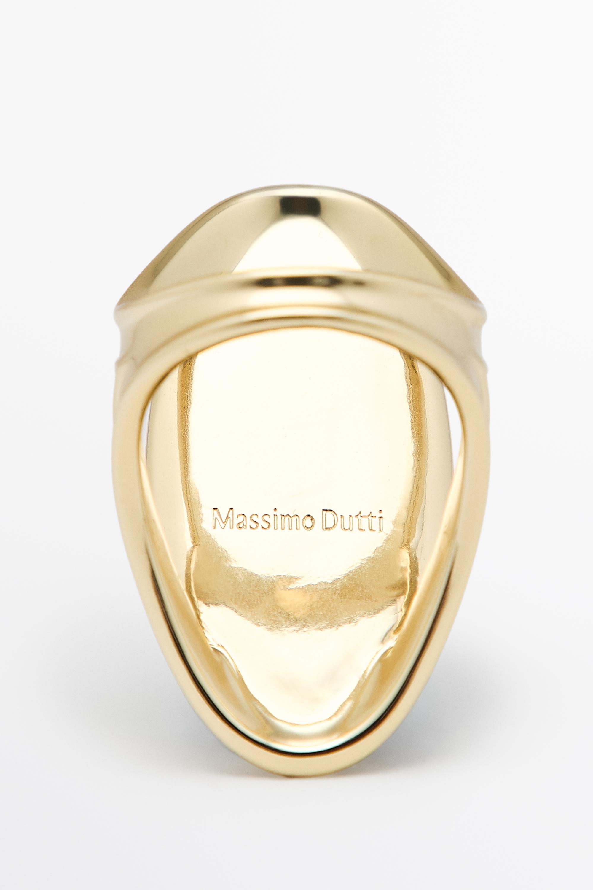Oval Quartz Ring — GOLDEN