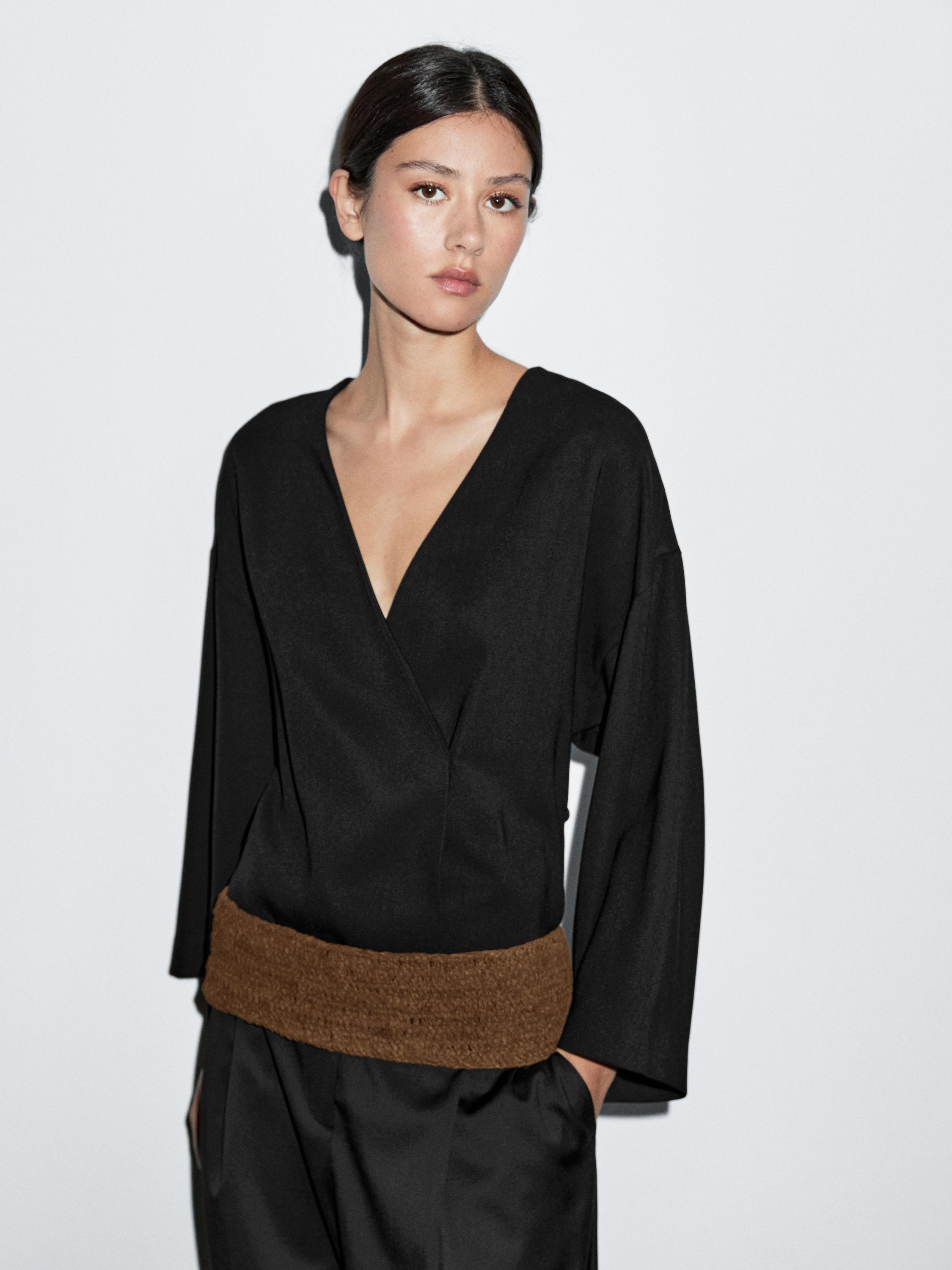 Cinto corpete entrançado em pele croute