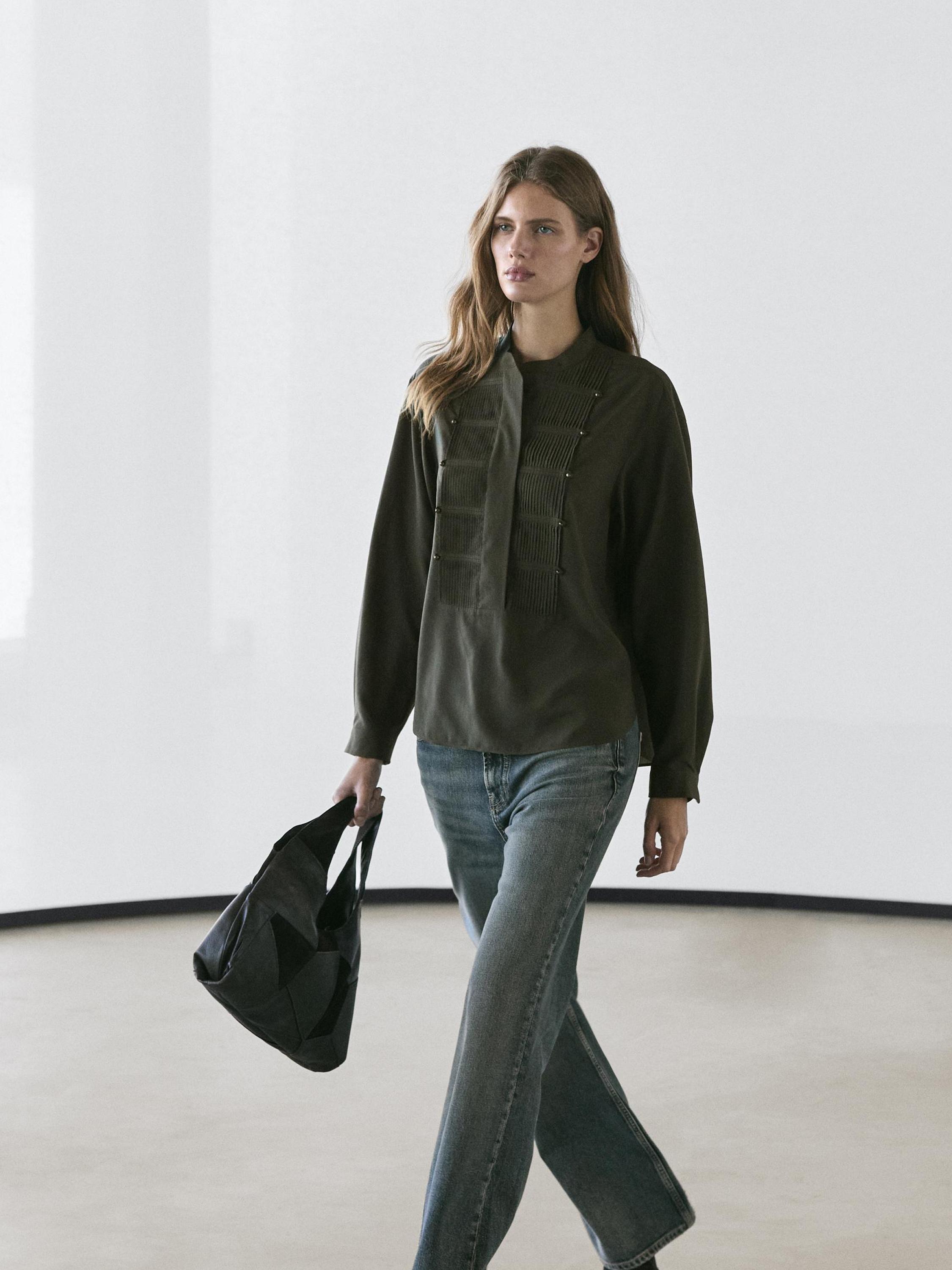 Camisa jaretas cuello mao