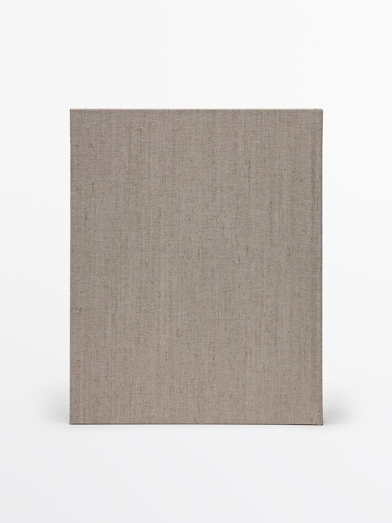 Les Amandiers Home Book — WHITE