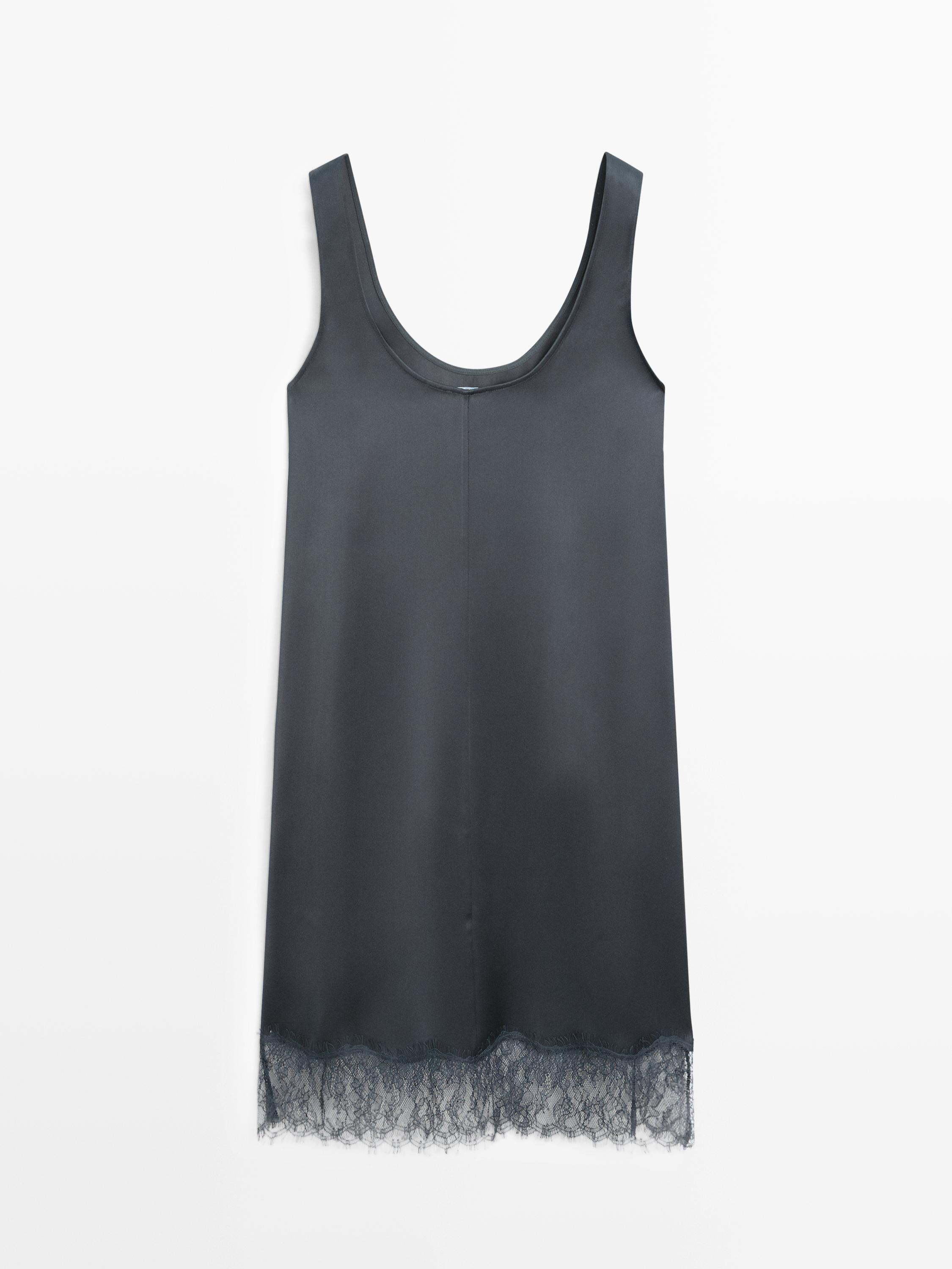 Vestido corto fluido satinado