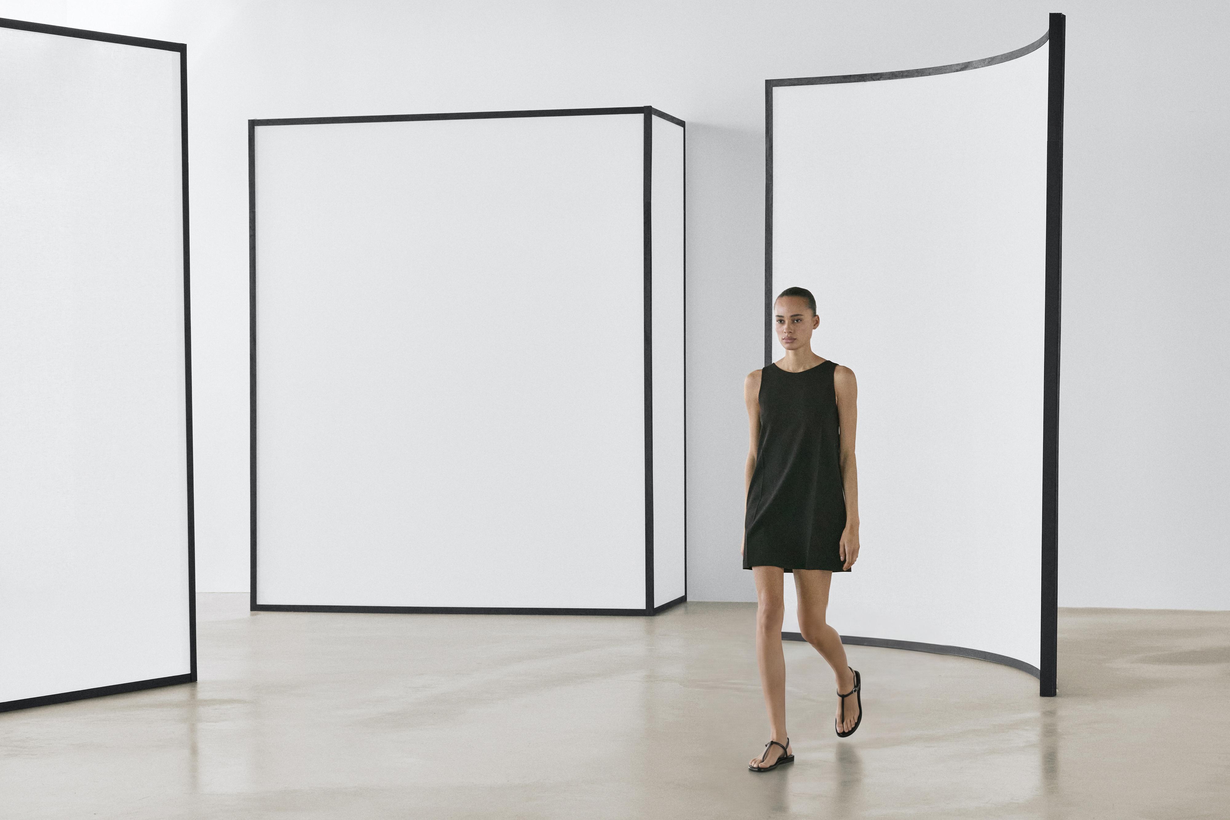 Wool blend mini dress — BLACK