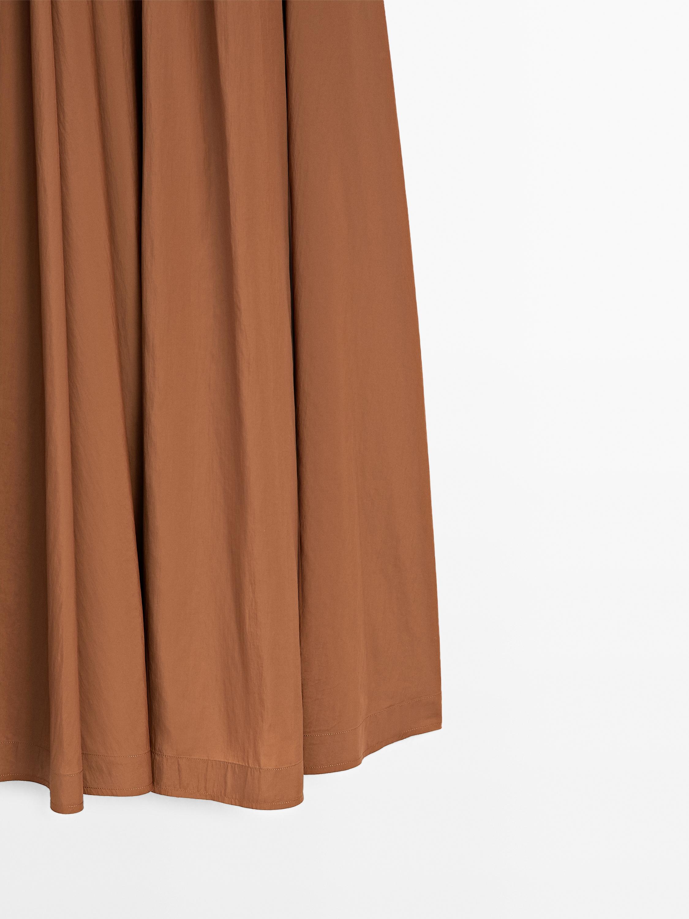 Elastic technical fabric skirt
