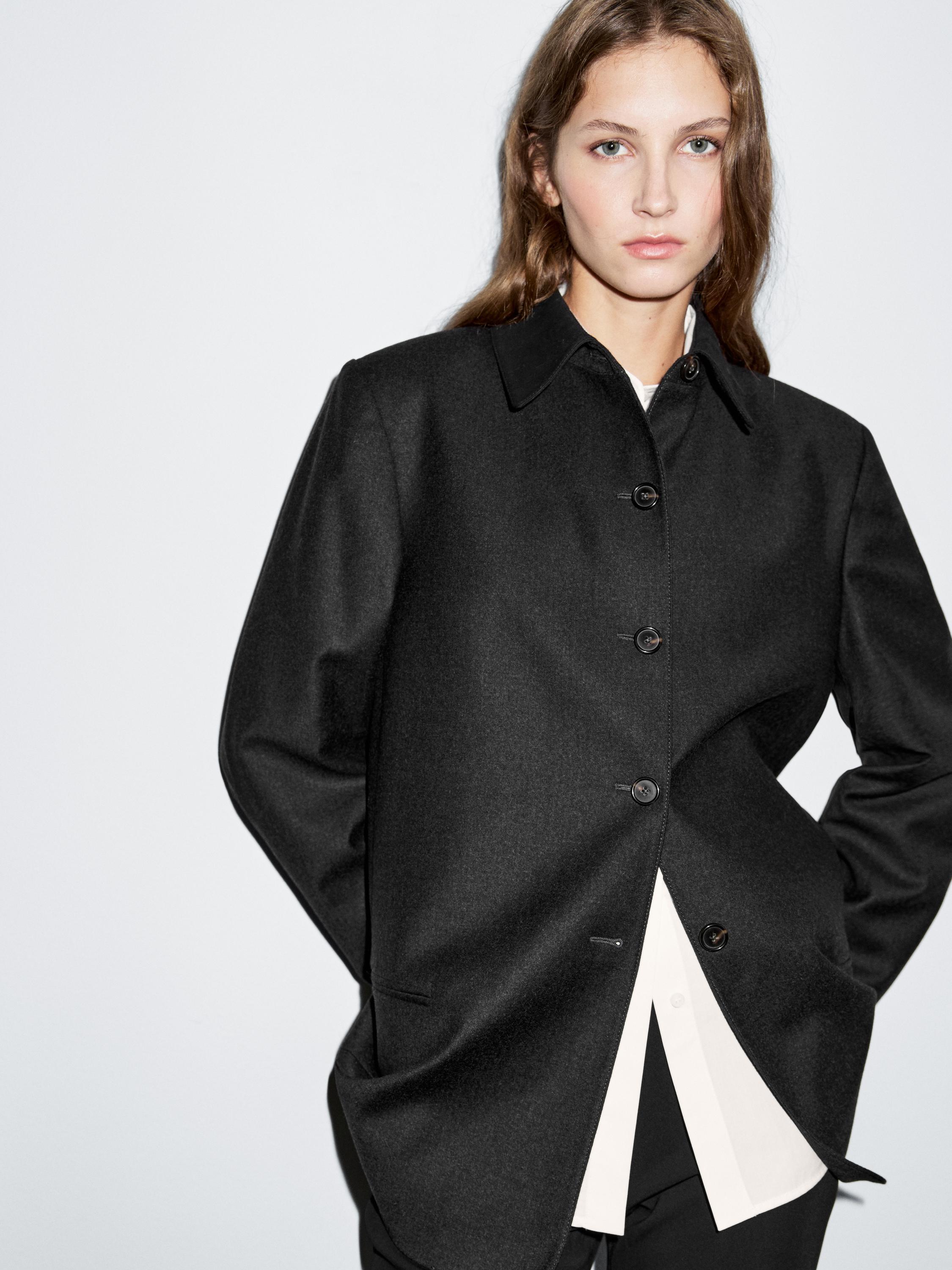 Contrast collar short coat