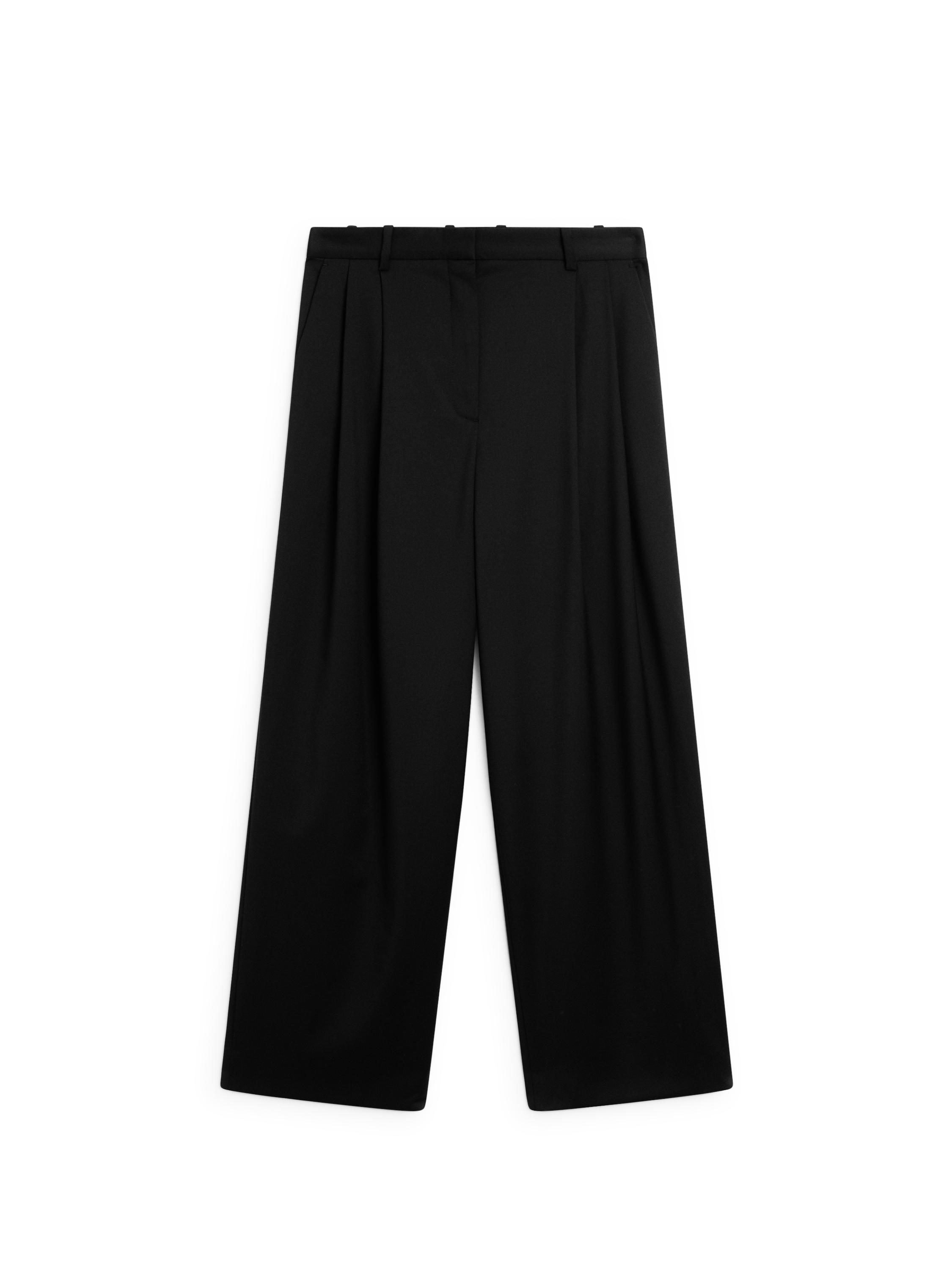 Extra fine wool pleated pants — BLACK