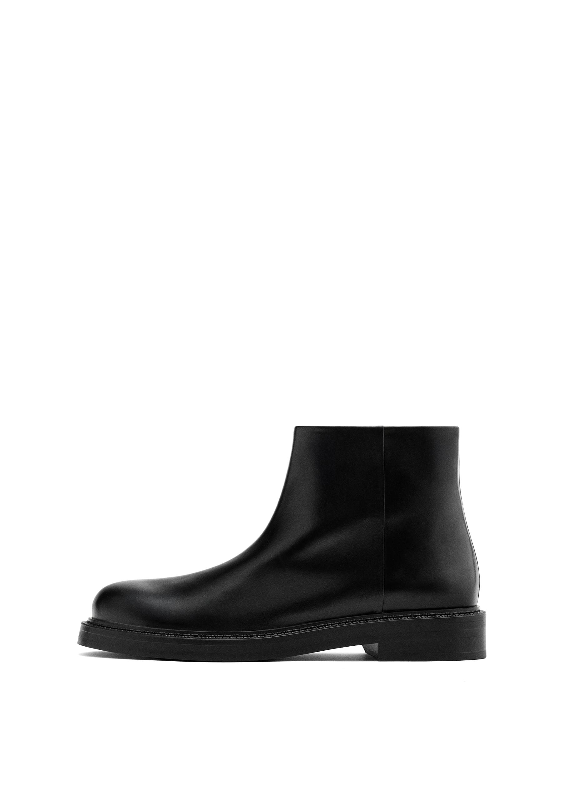 Leather ankle boots with suede lining — BLACK