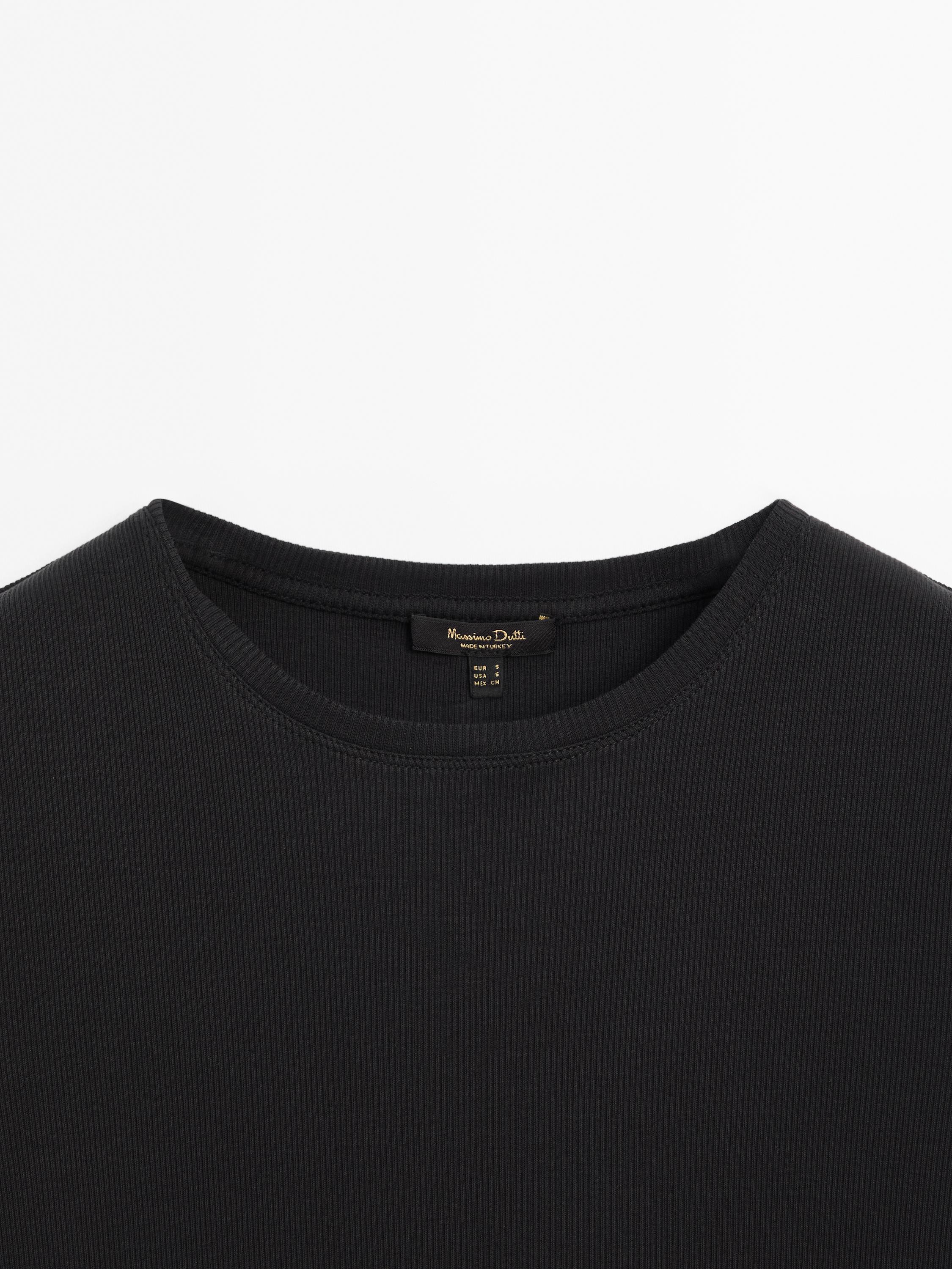 T-shirt 100 % coton à bord-côte et manches courtes