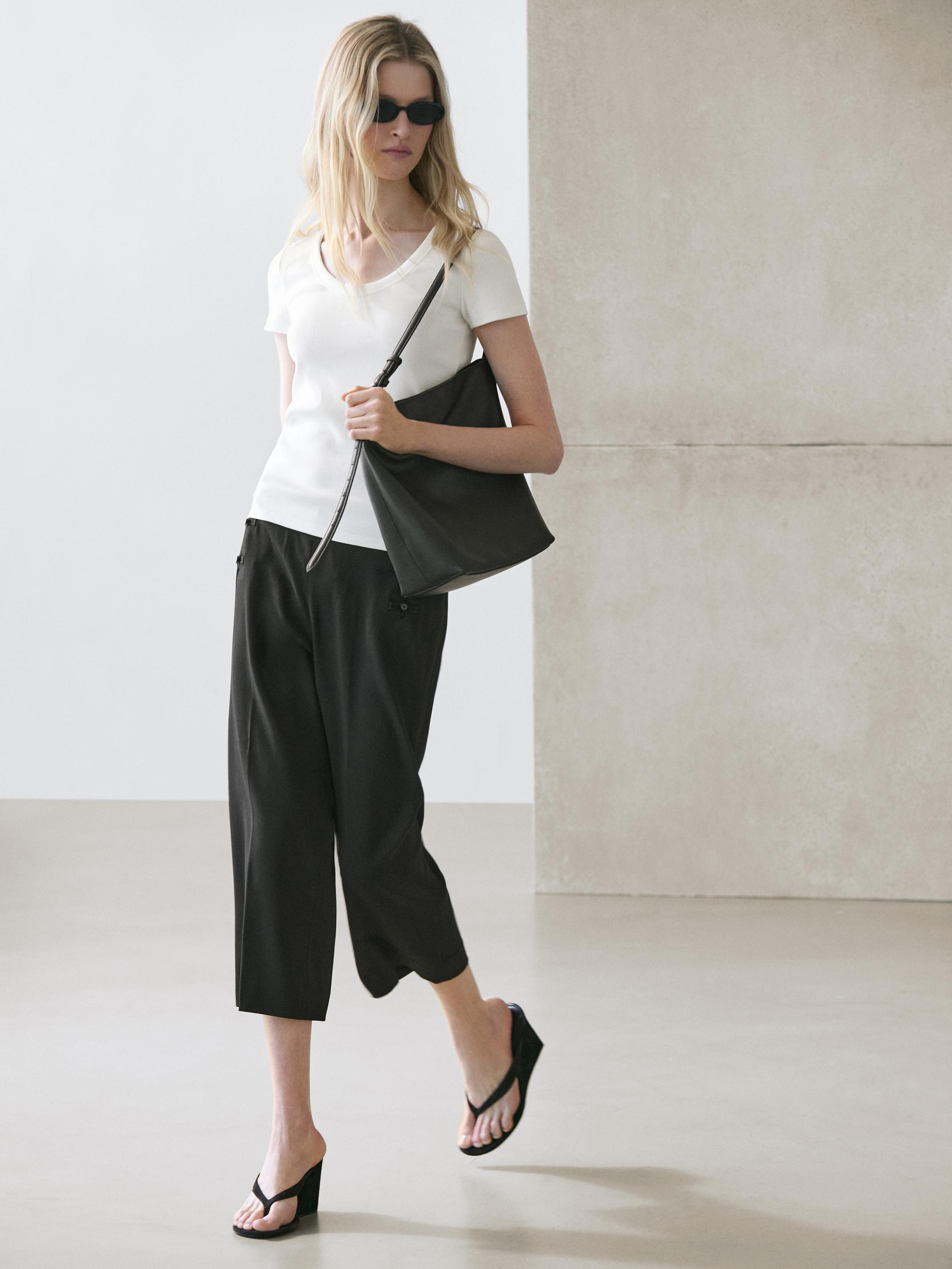 Short sleeve cotton blend T-shirt