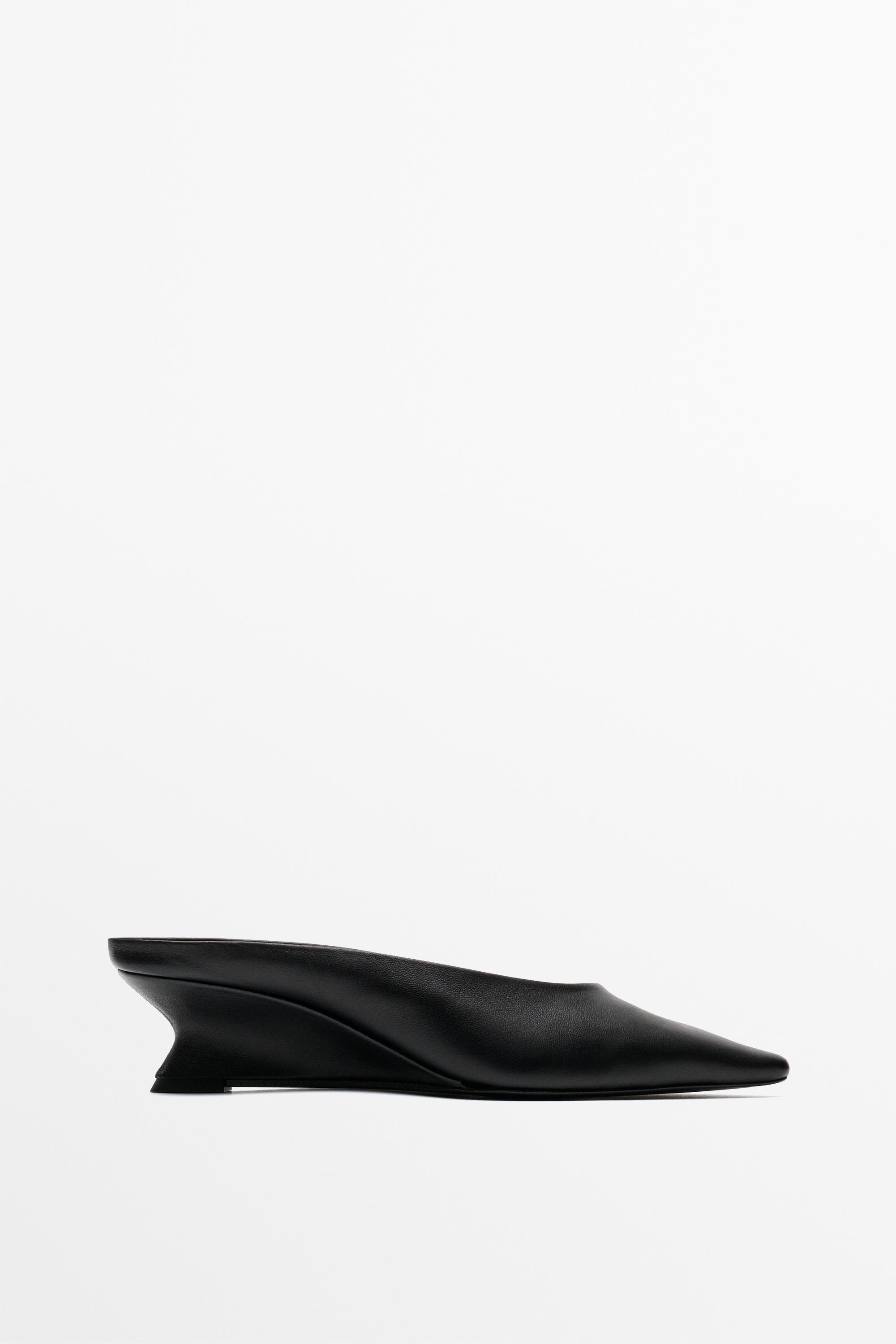Wedge heel mule