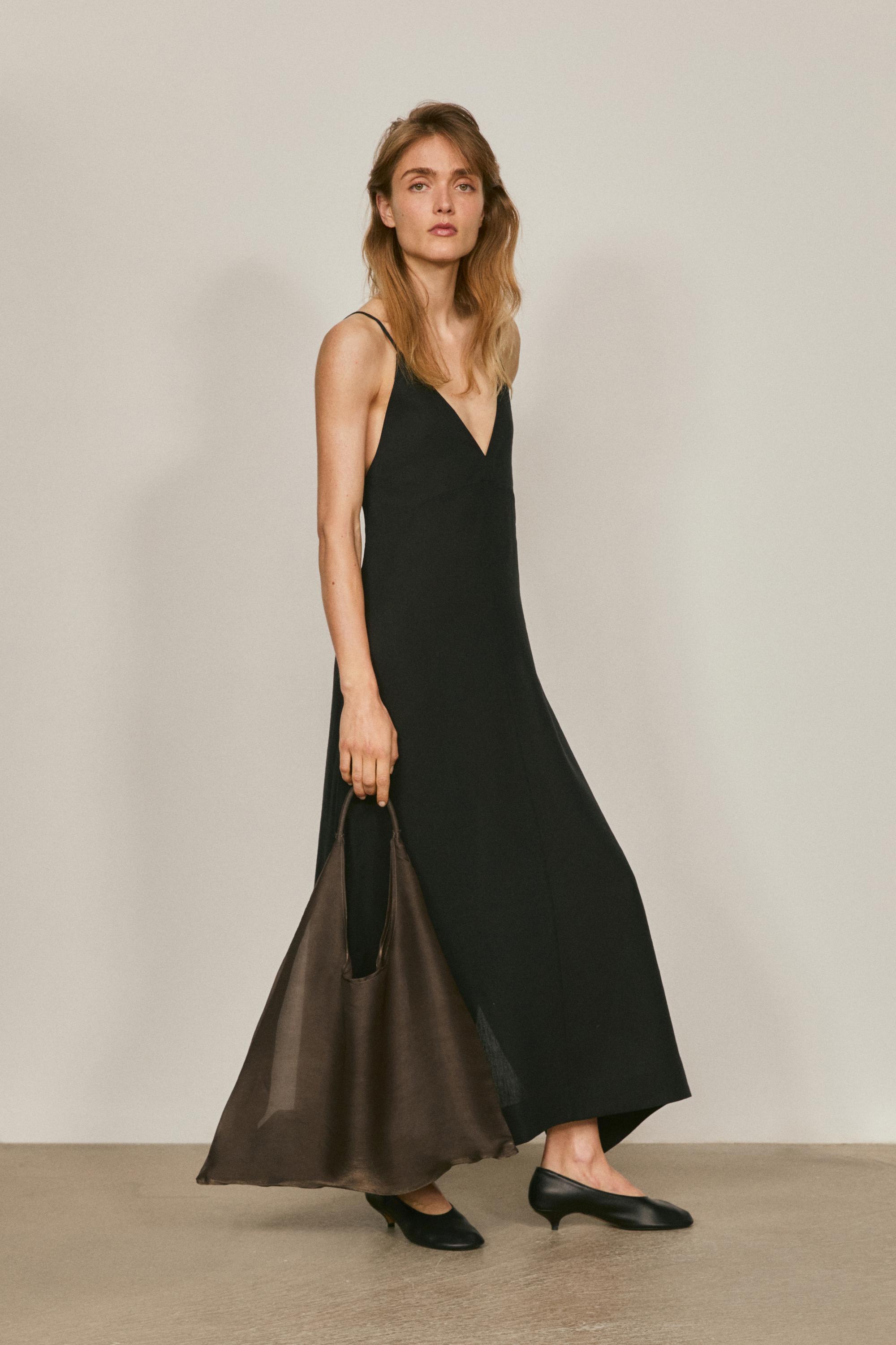 Flowing linen blend slip dress - LIMITED EDITION Black Dress | Massimo Dutti Flowing linen blend slip dress - LIMITED EDITION Black Dress | Massimo Dutti