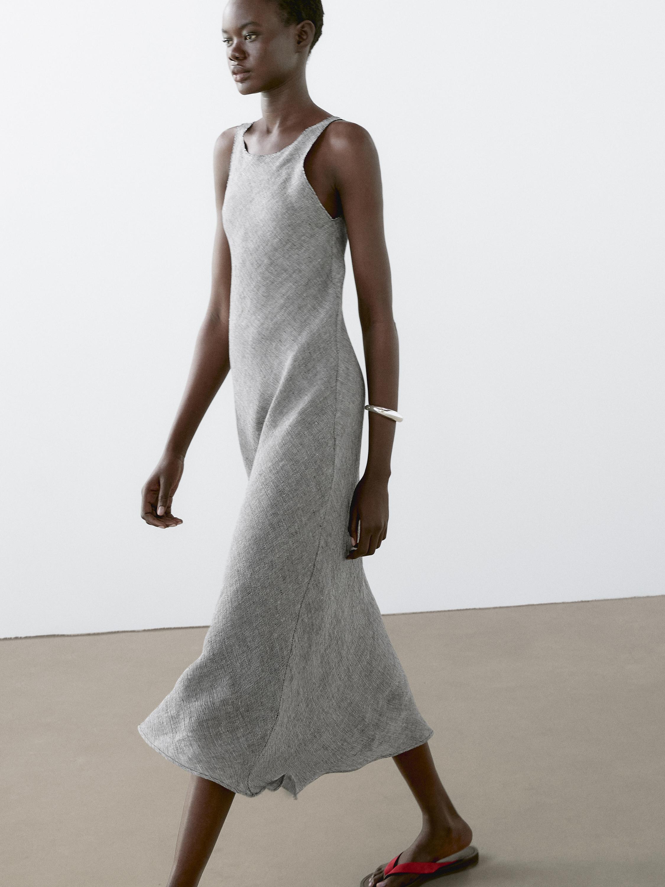 Linen fluid sleeveless dress