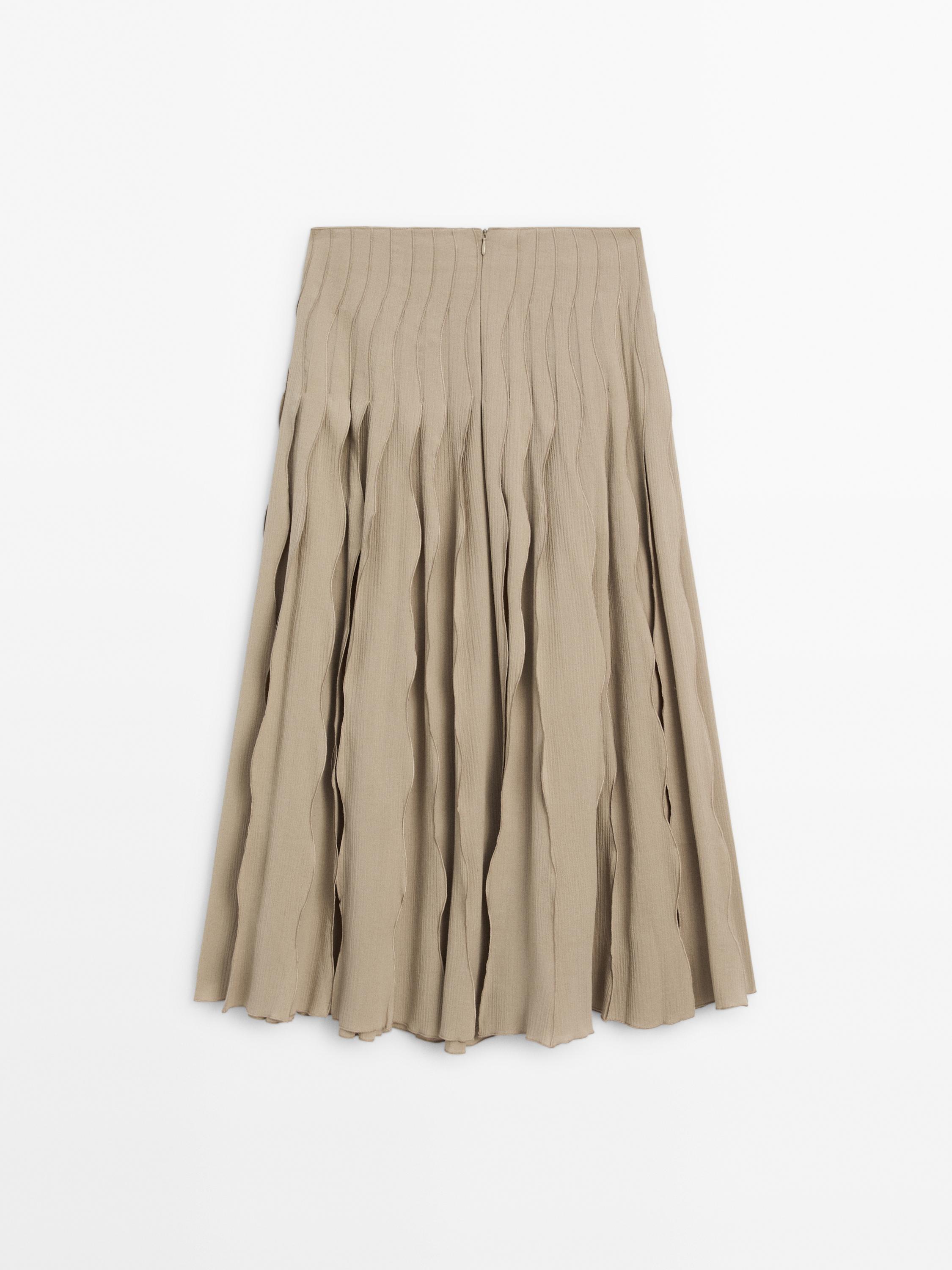 Wavy pleated midi skirt