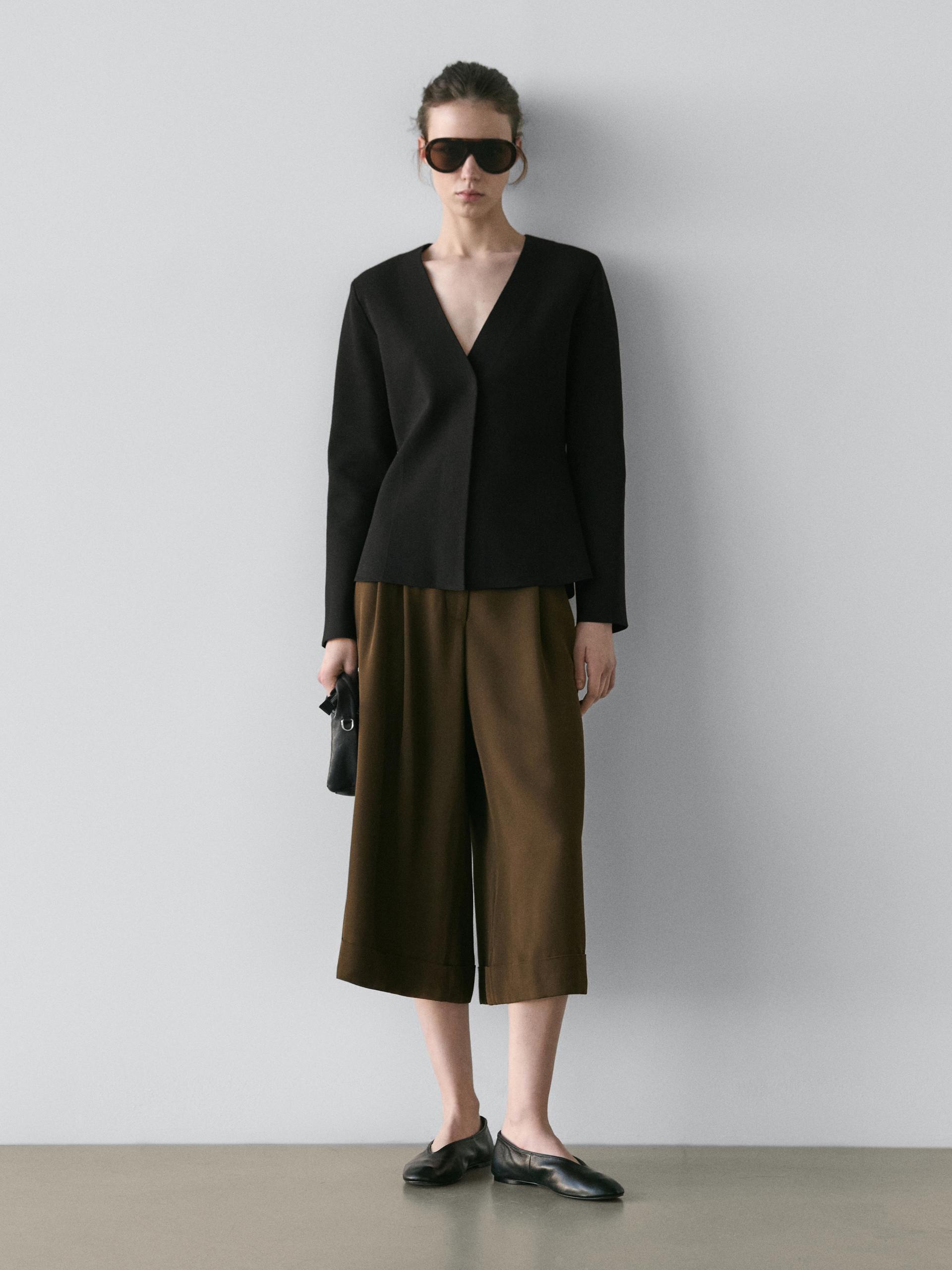 Blazer Con Scollo A V E Dettaglio Di Chiusura - Nero - M - Massimo Dutti - Femminile