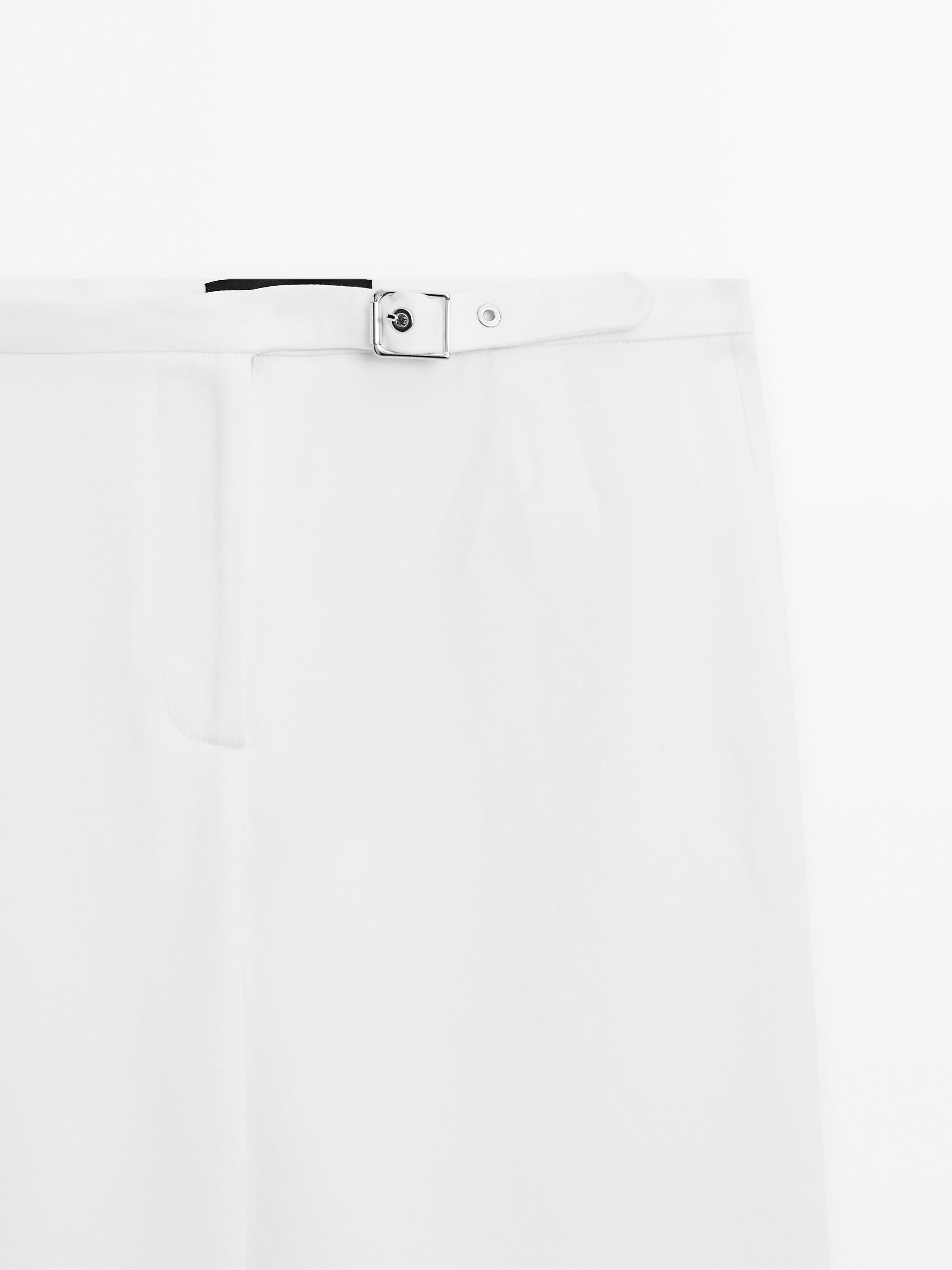 Pantalon droit avec boucle
